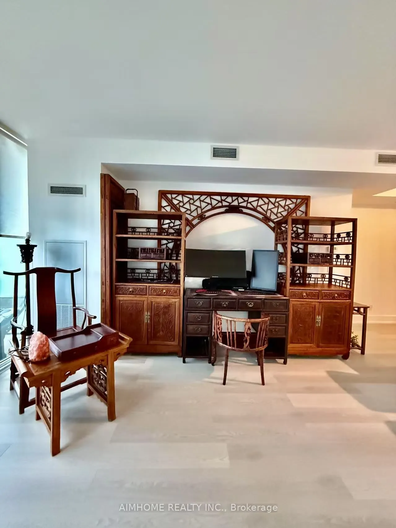 200 Bloor Street W #1405