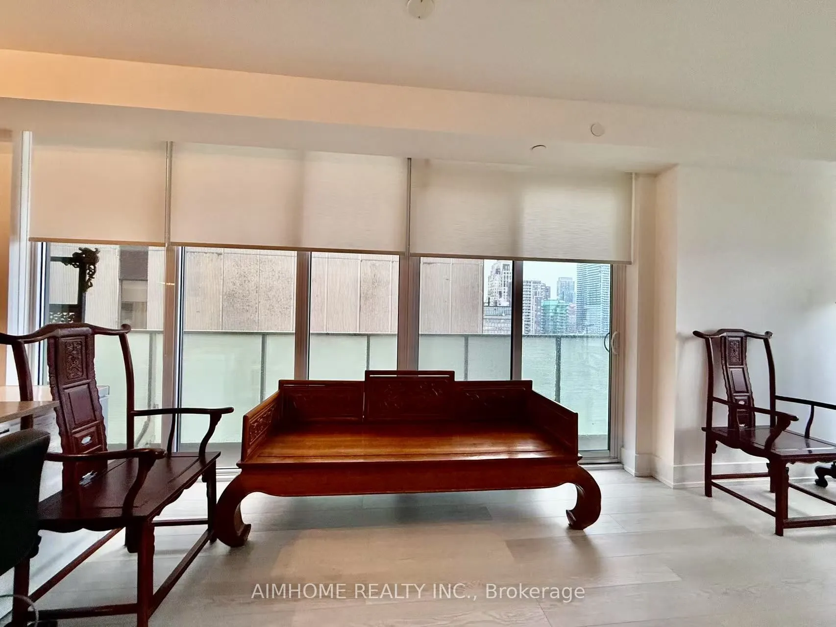 200 Bloor Street W #1405