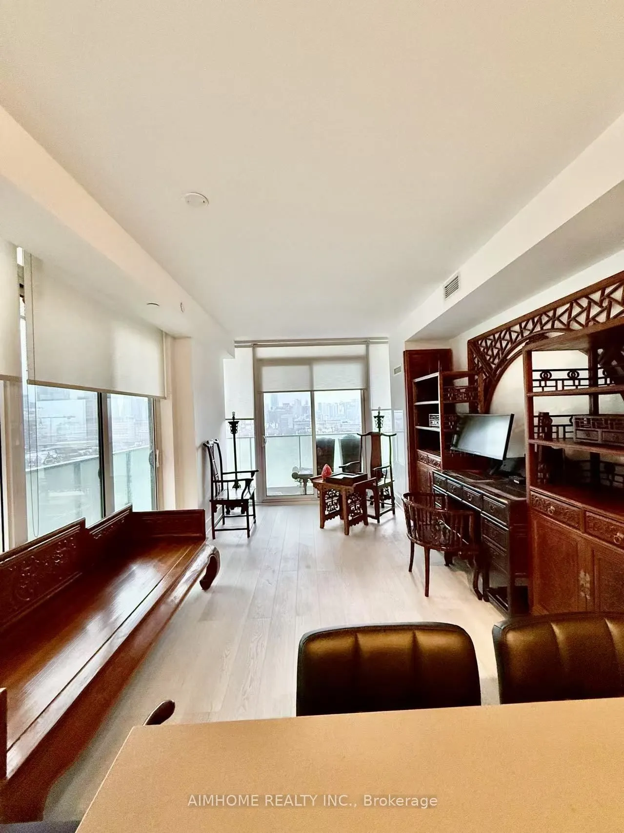 200 Bloor Street W #1405