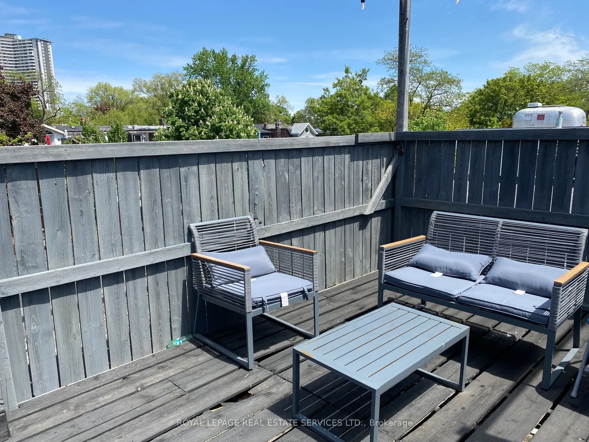 206 Carlton Street, #304