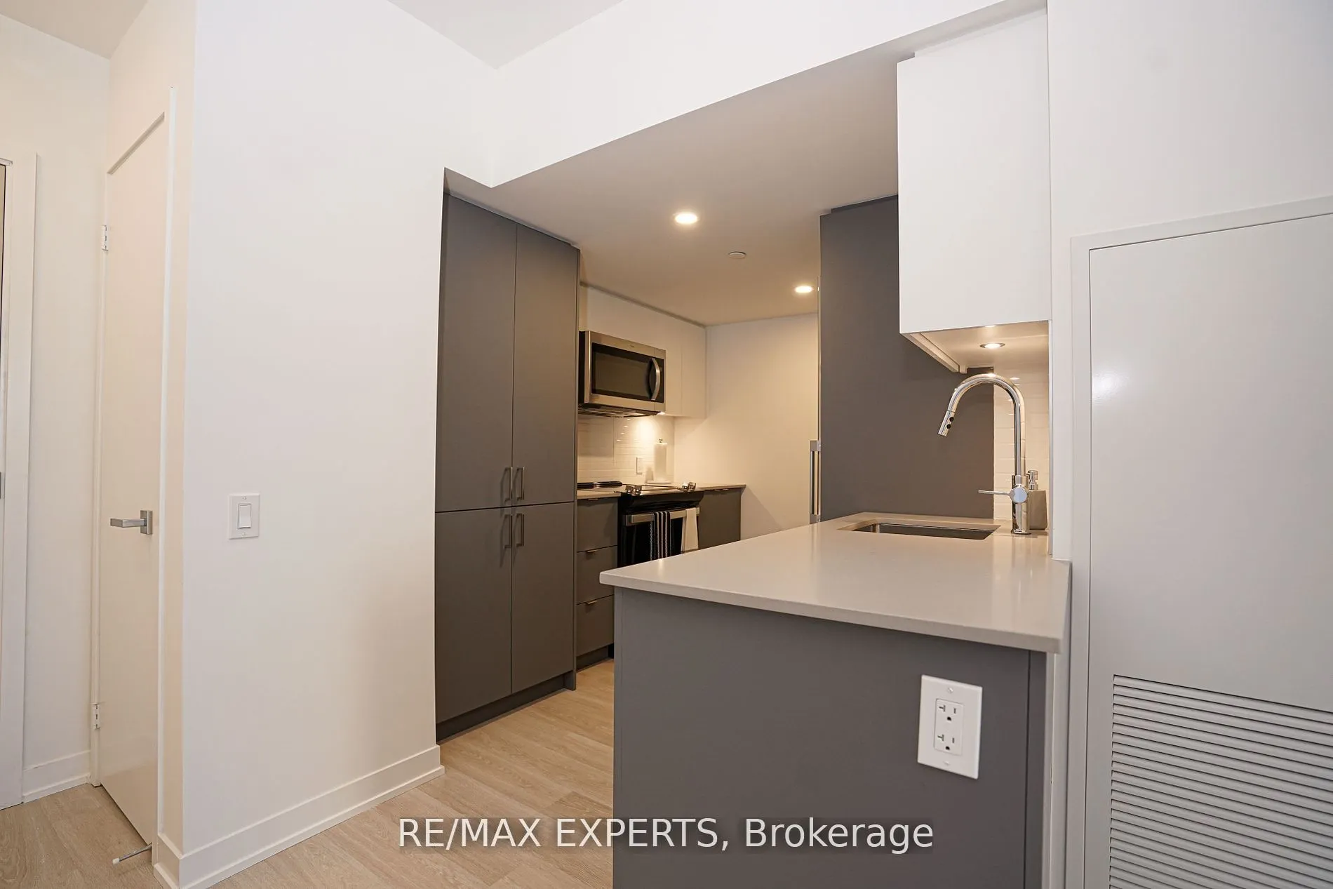 500 Wilson Avenue #532