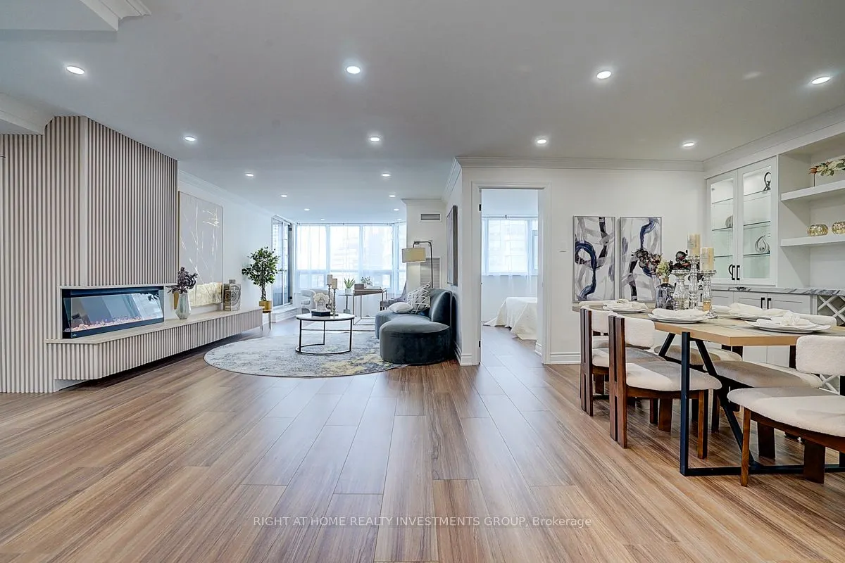 65 Spring Garden Avenue, #808