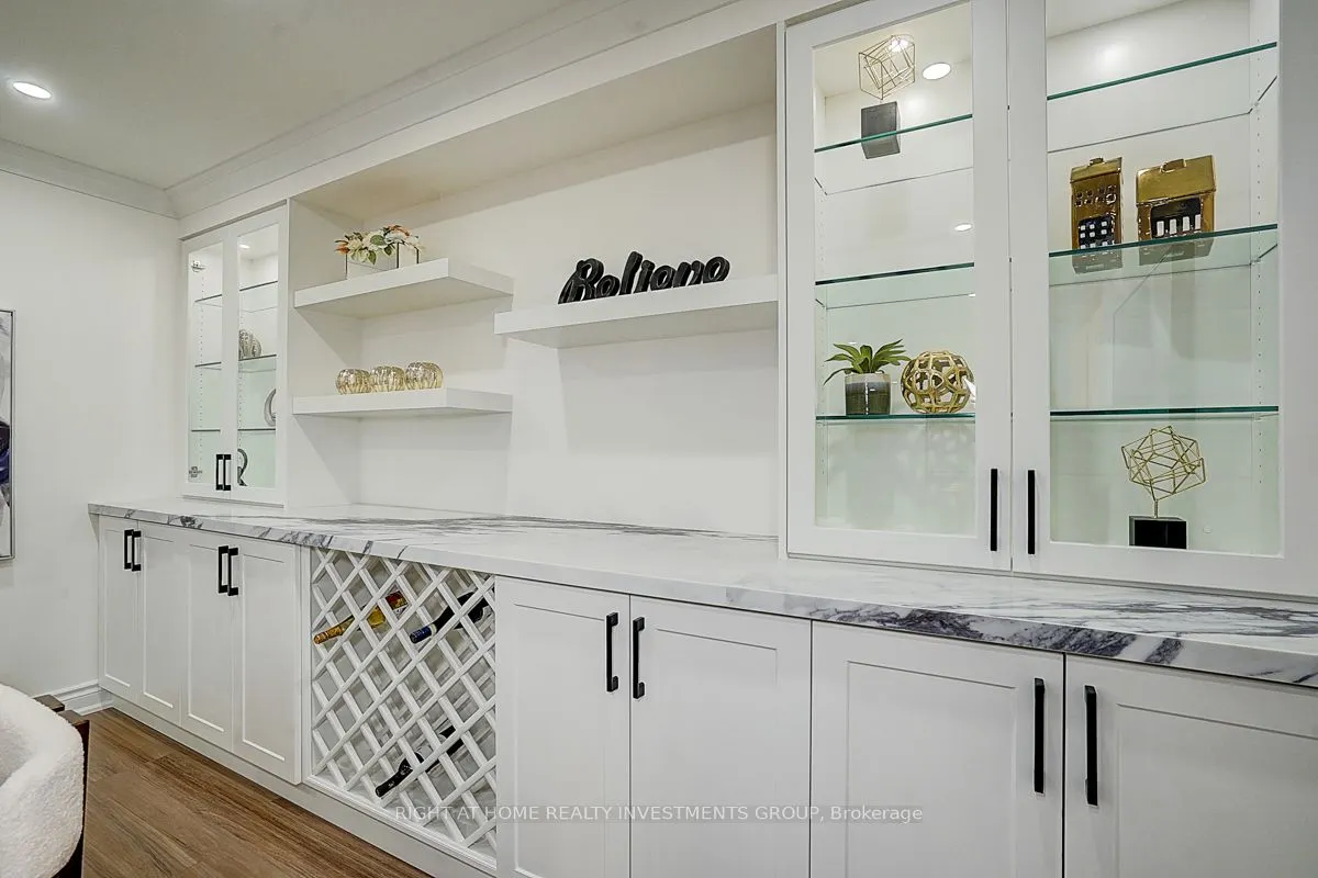 65 Spring Garden Avenue, #808