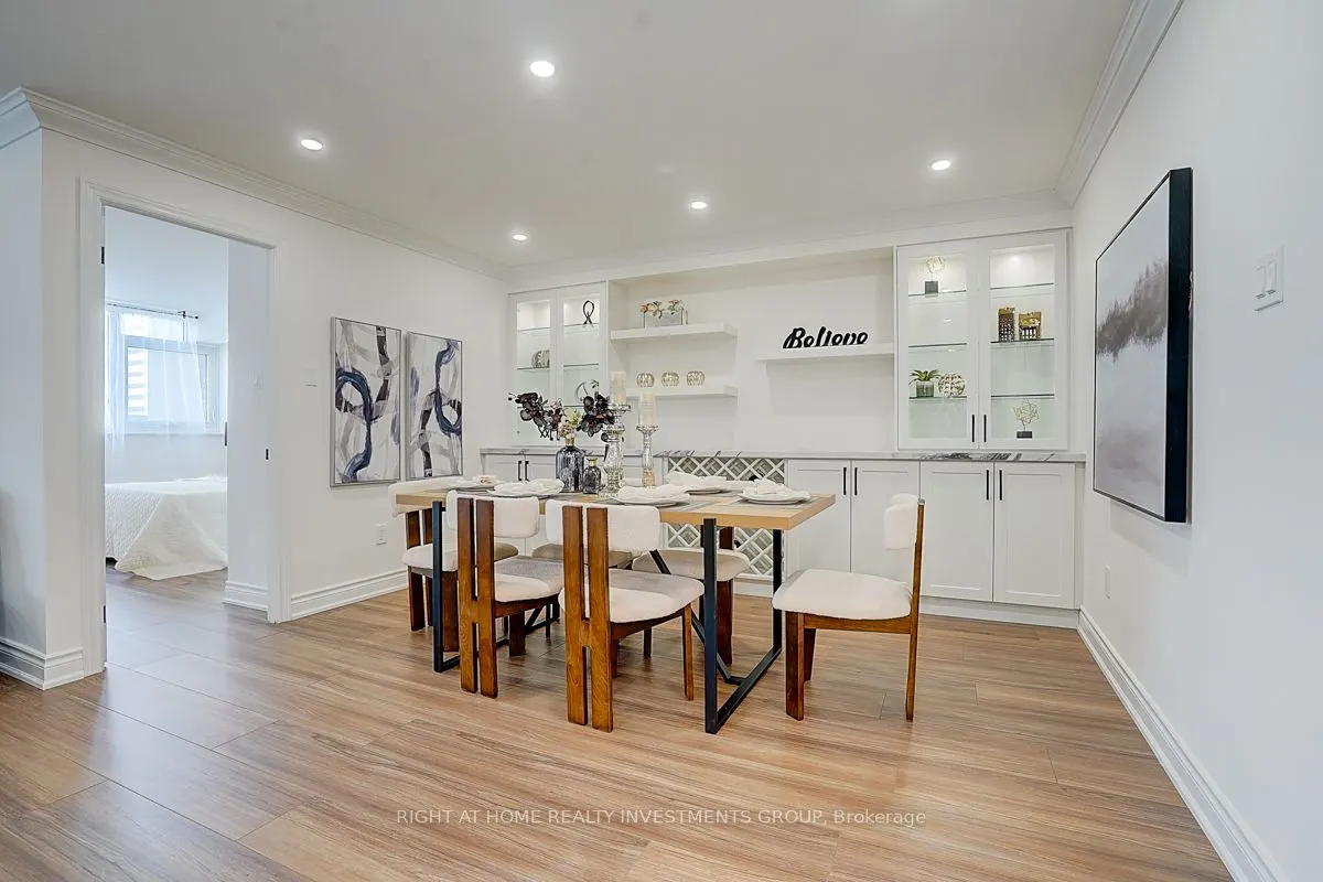 65 Spring Garden Avenue, #808