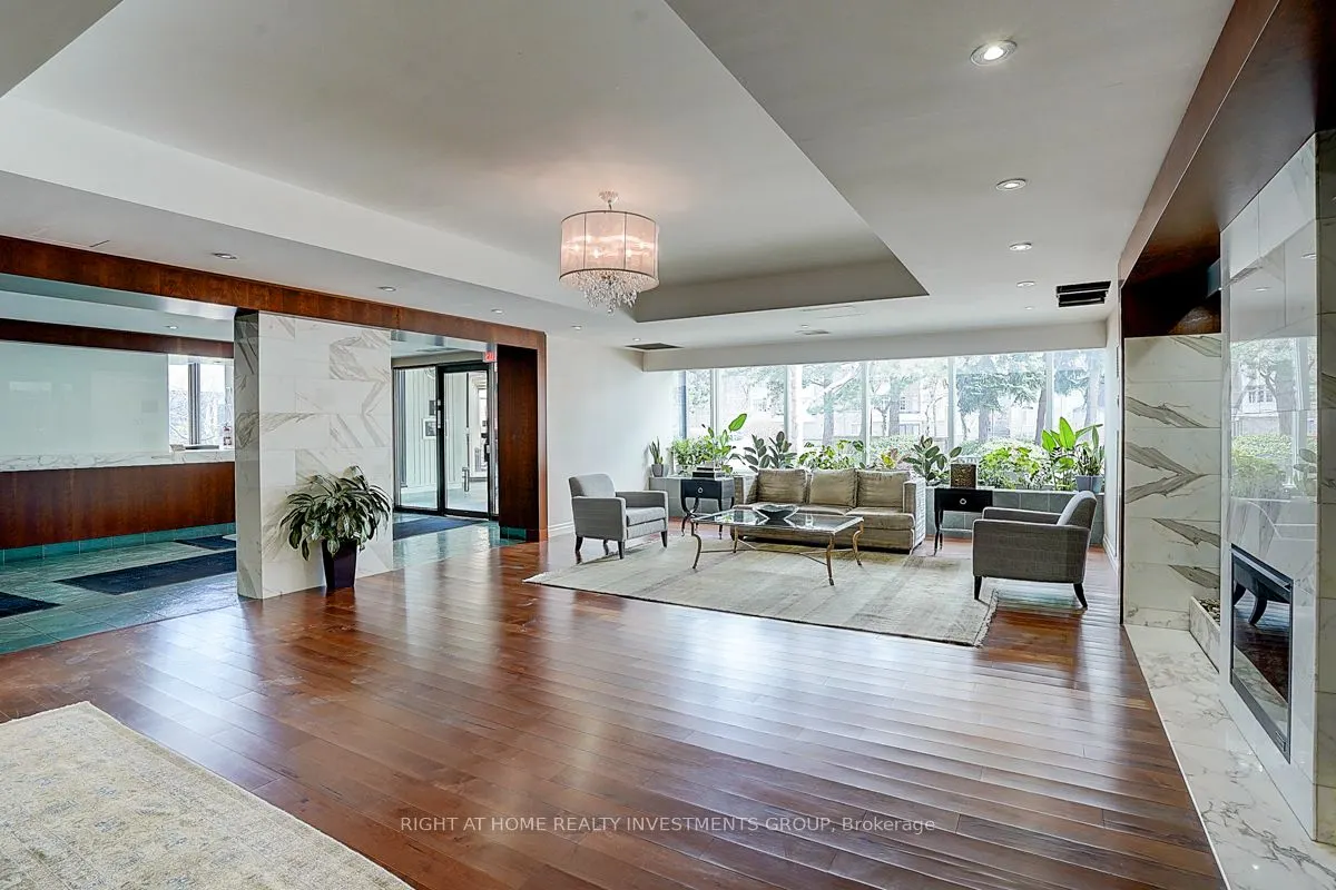 65 Spring Garden Avenue, #808