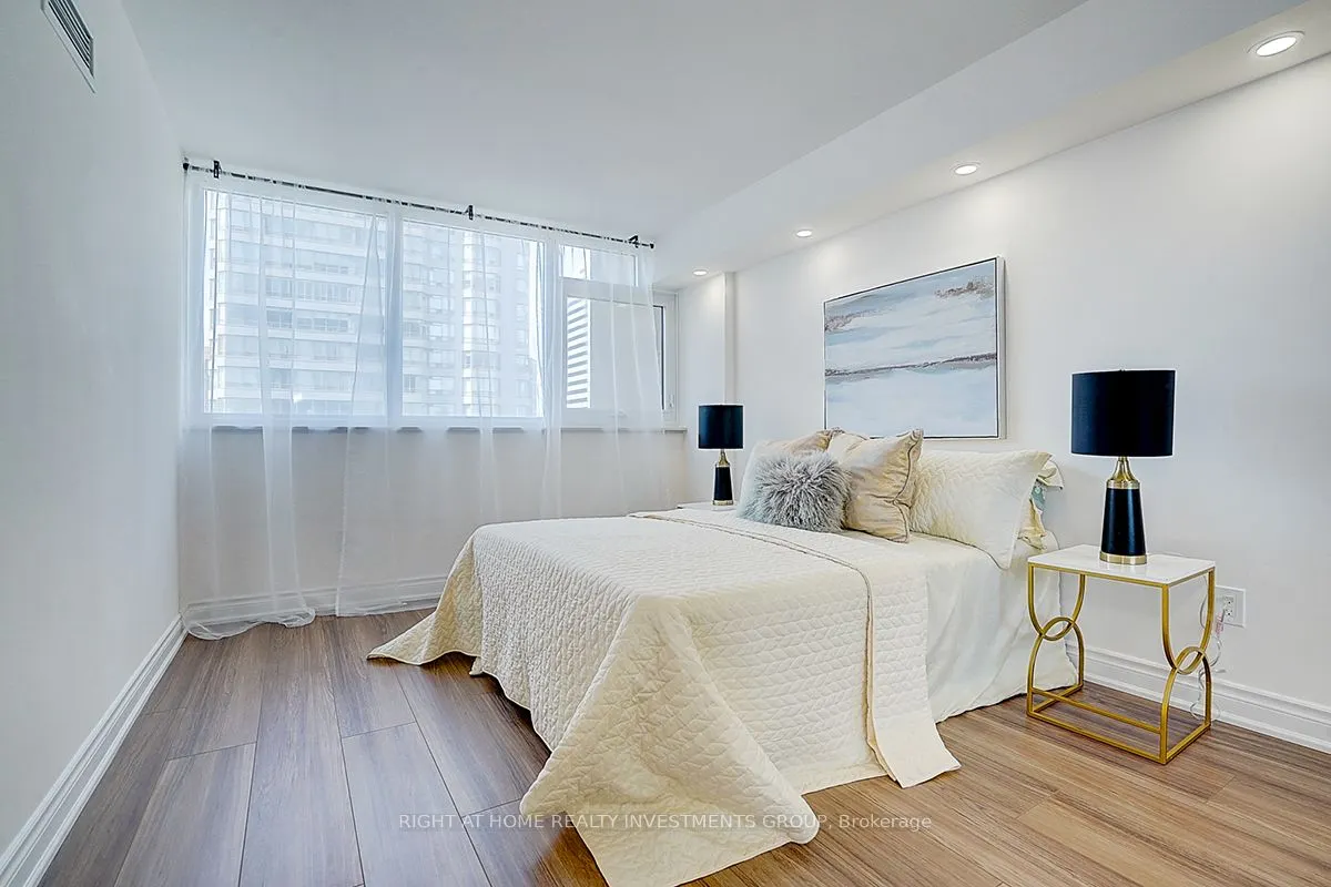 65 Spring Garden Avenue, #808