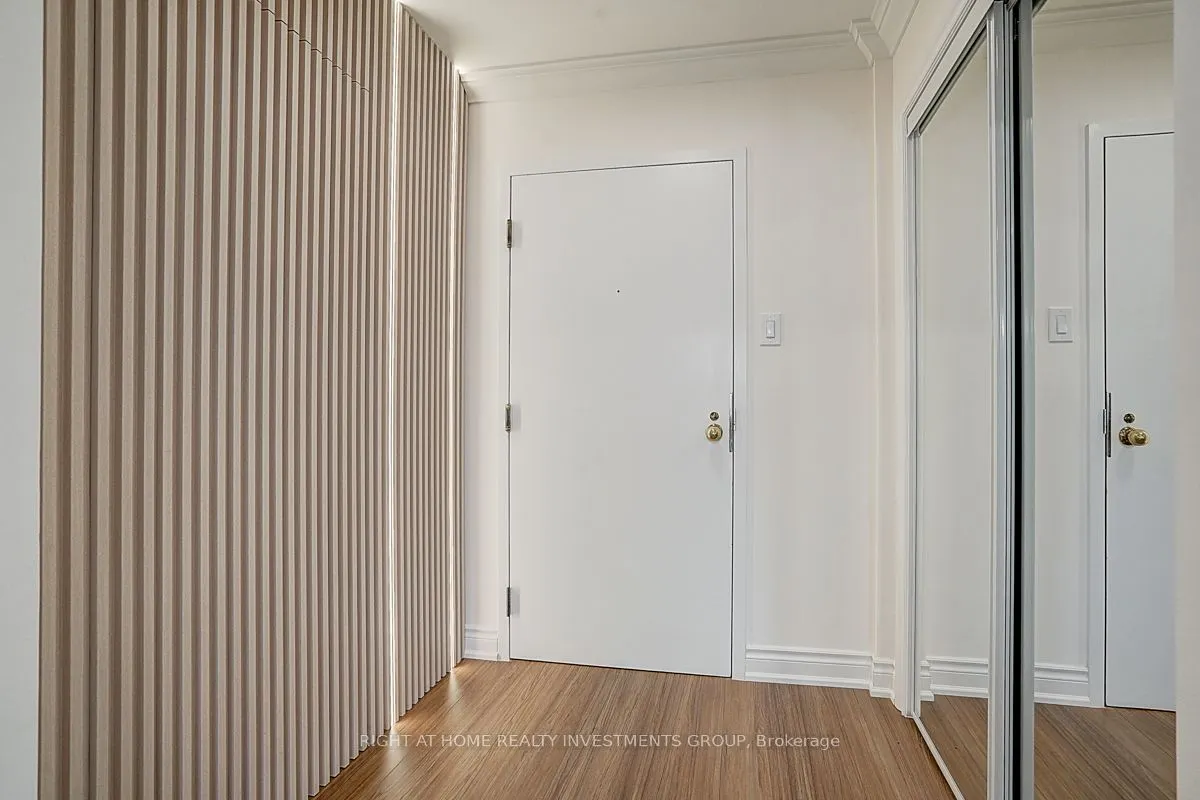 65 Spring Garden Avenue, #808