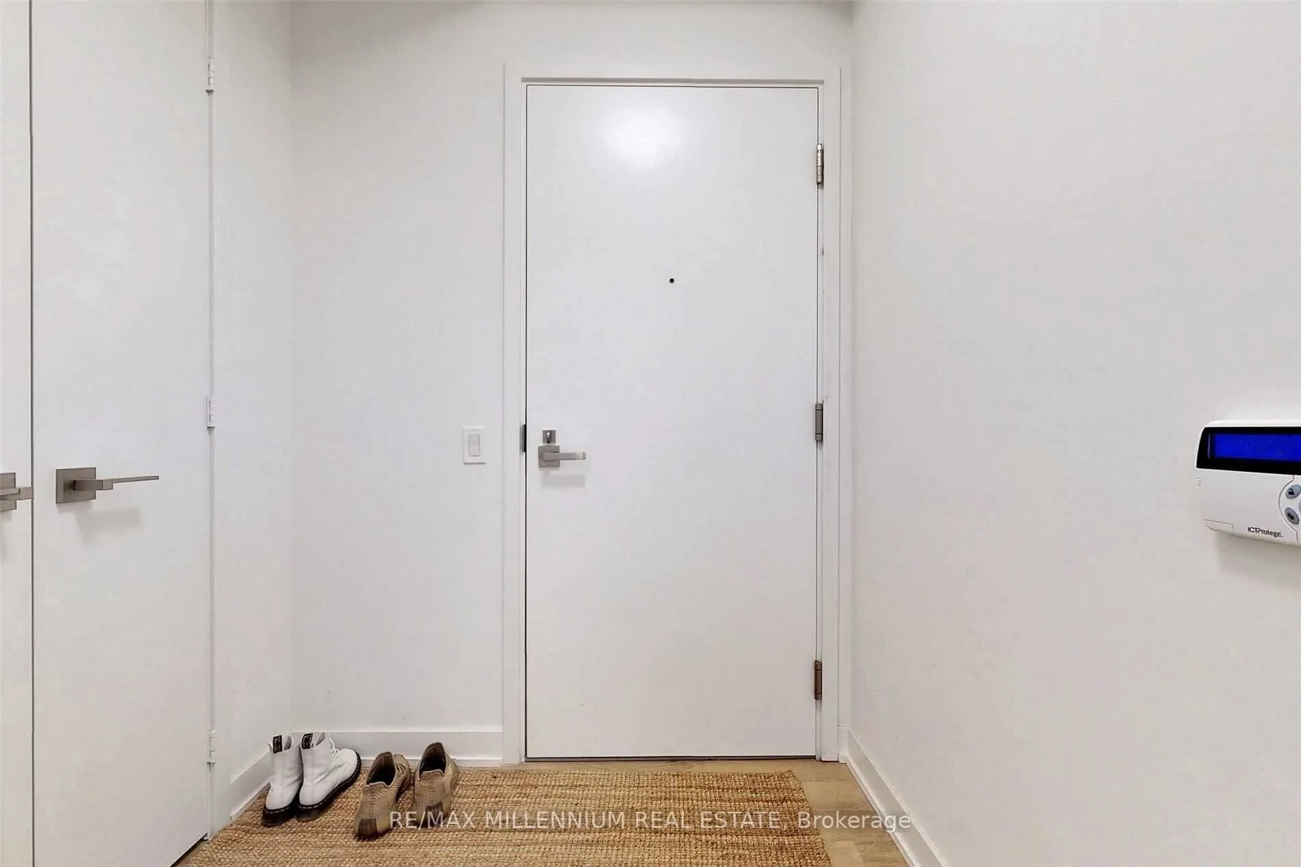50 Ordnance Street #2802