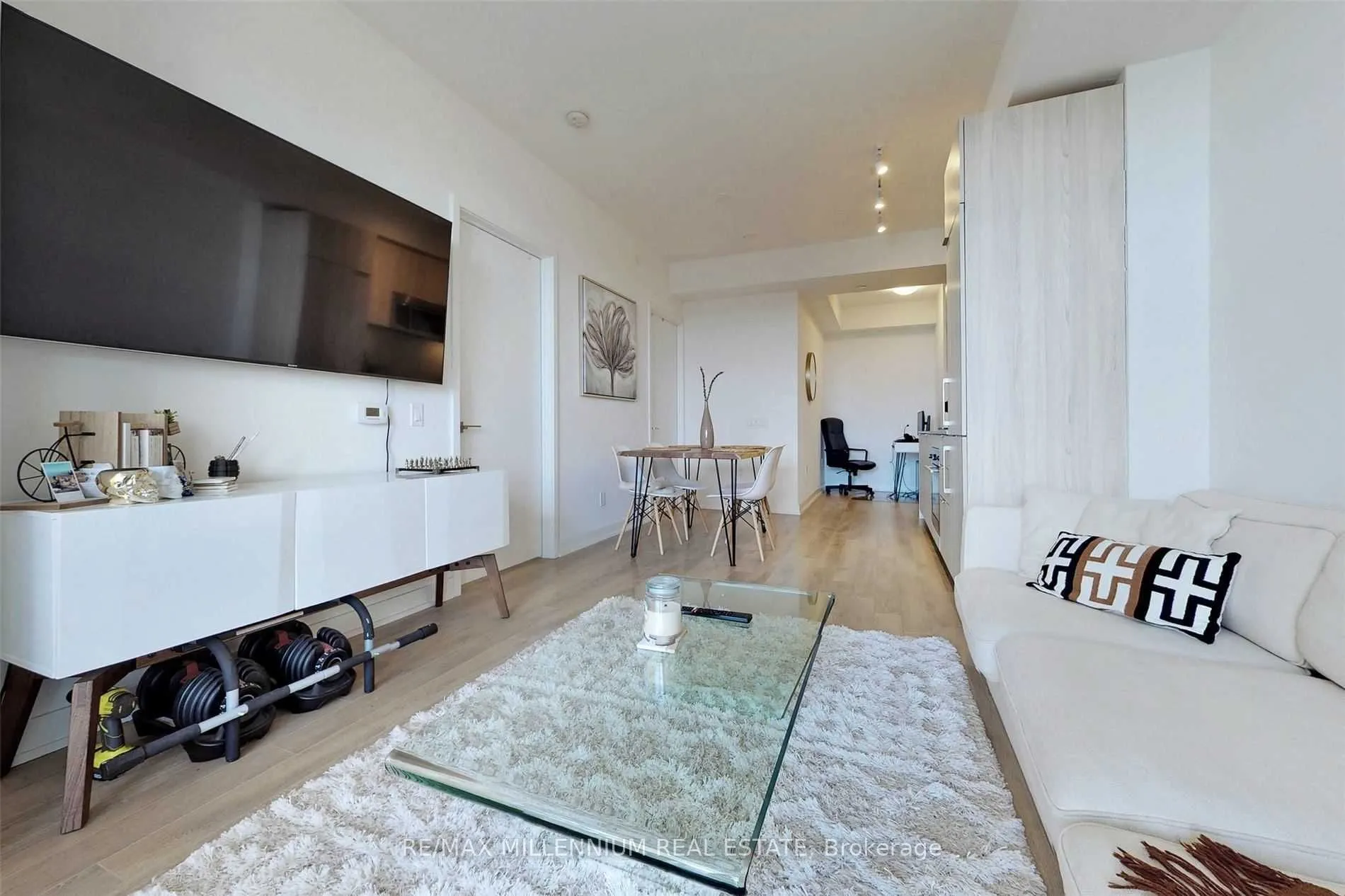 50 Ordnance Street #2802