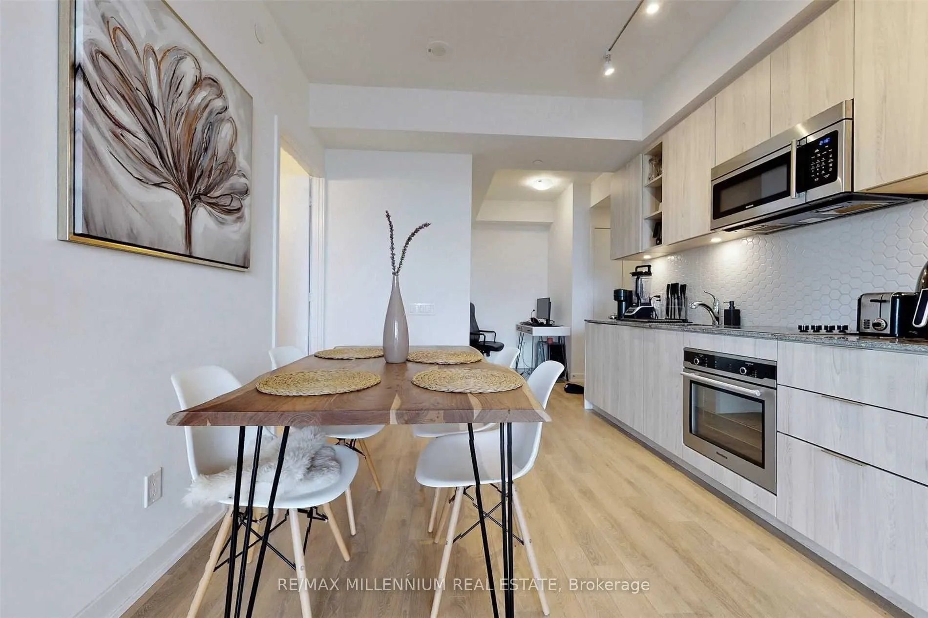 50 Ordnance Street #2802