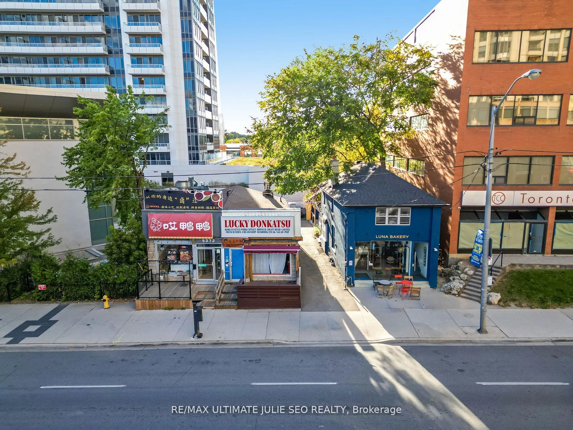 5372-5376 Yonge Street