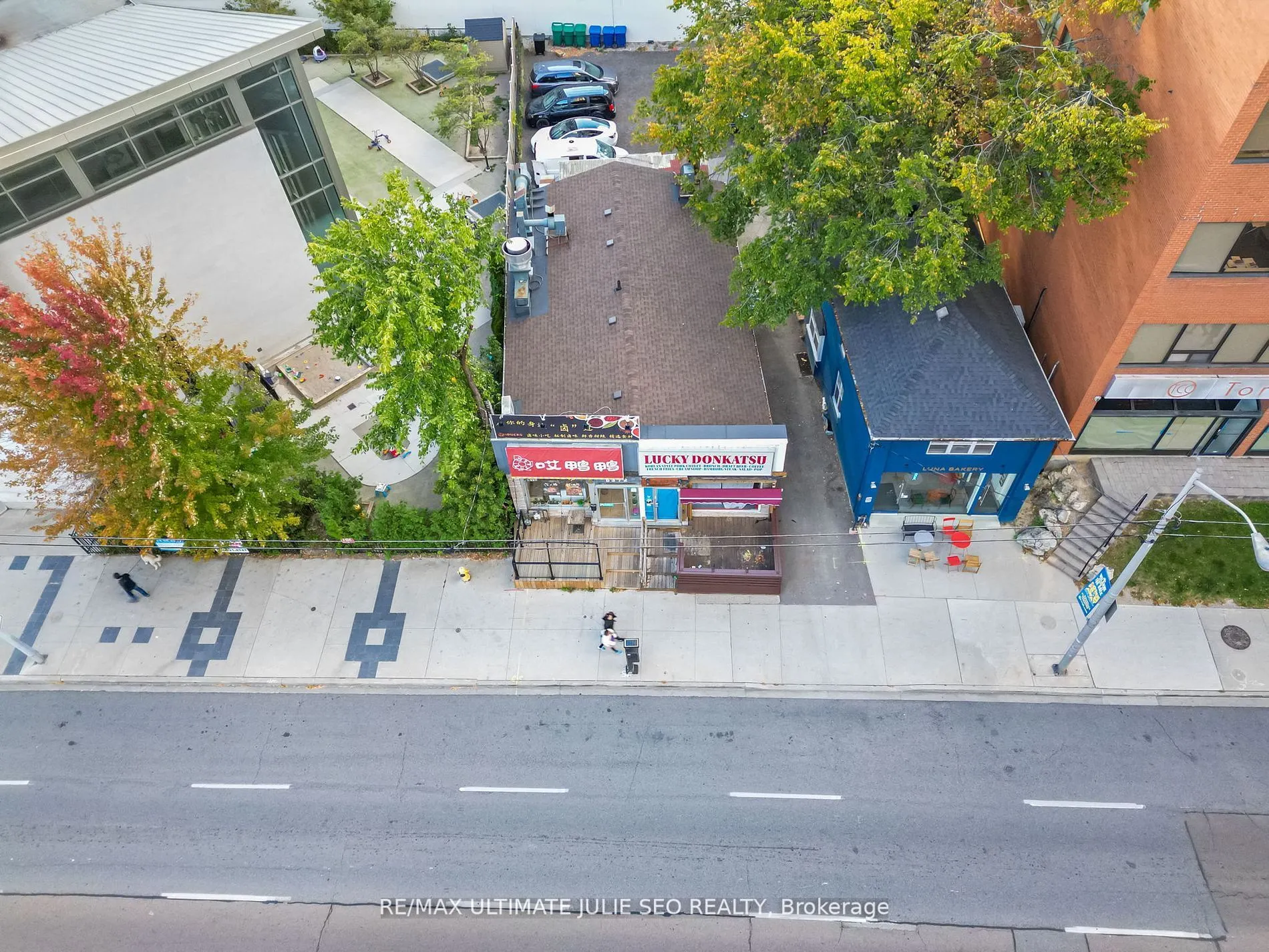5372-5376 Yonge Street