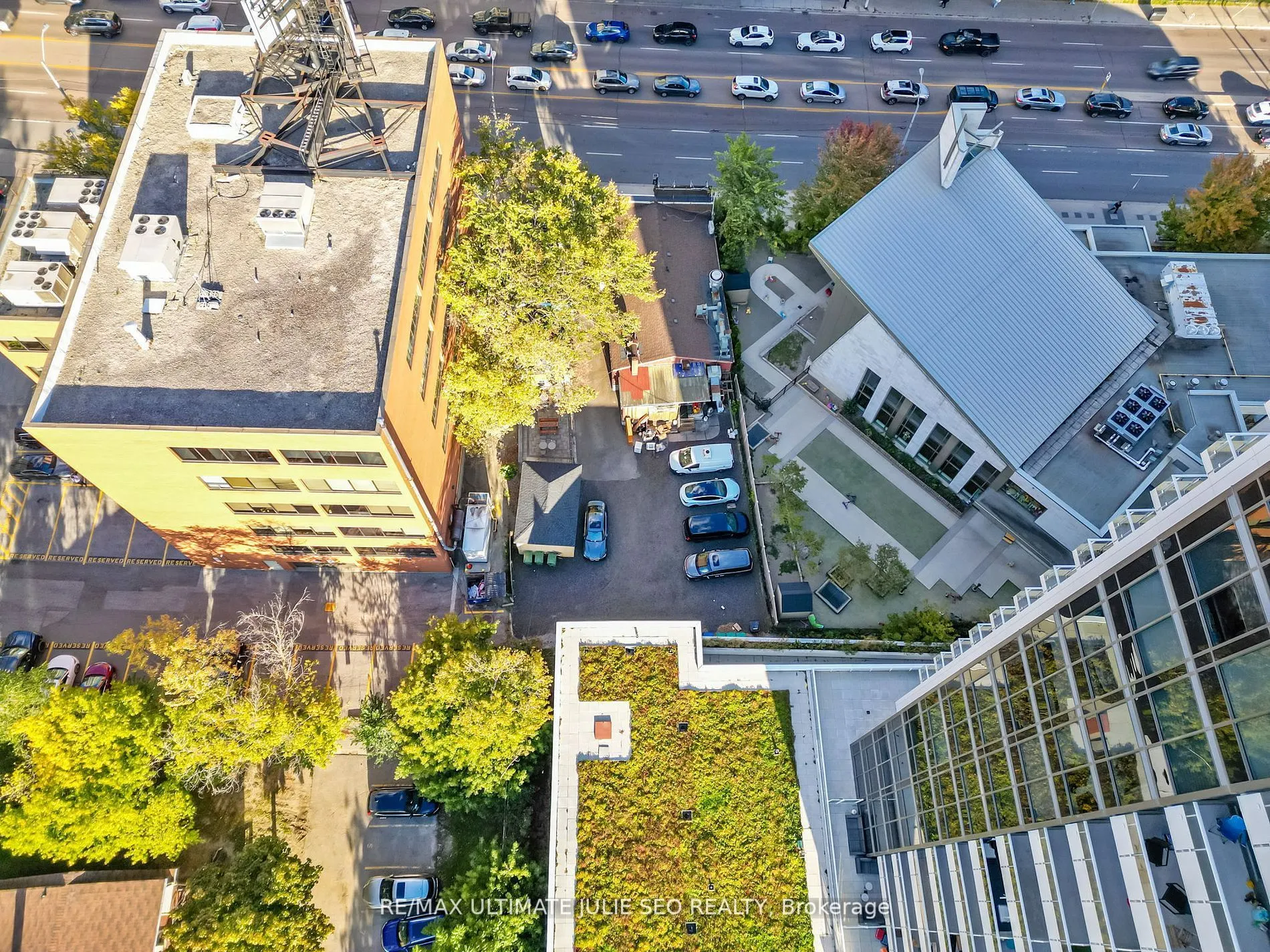 5372-5376 Yonge Street