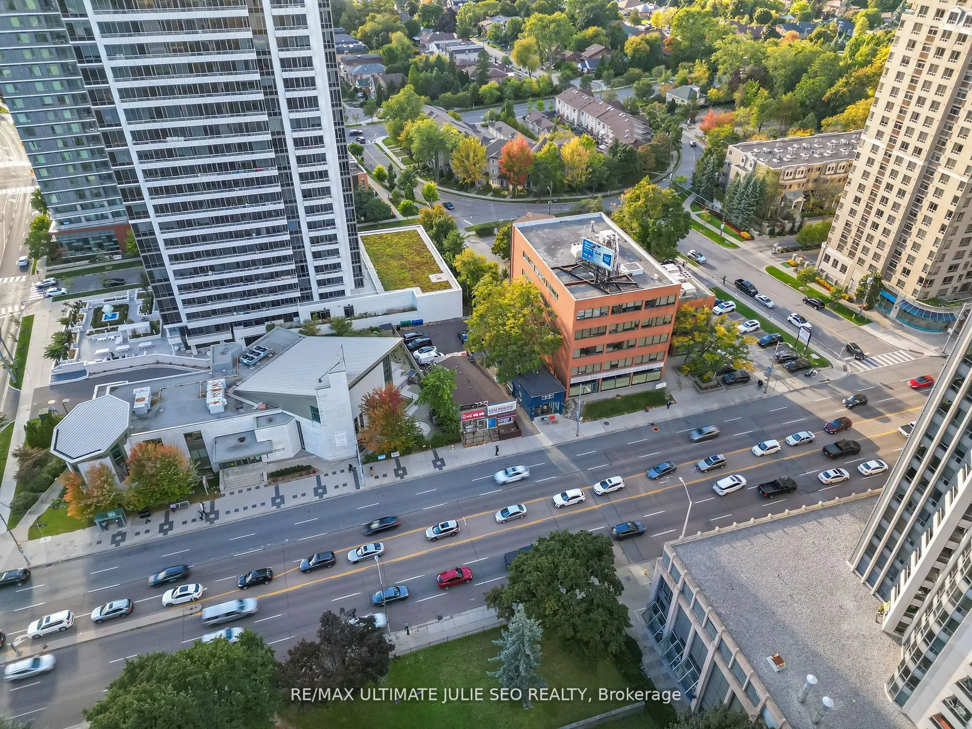 5372-5376 Yonge Street