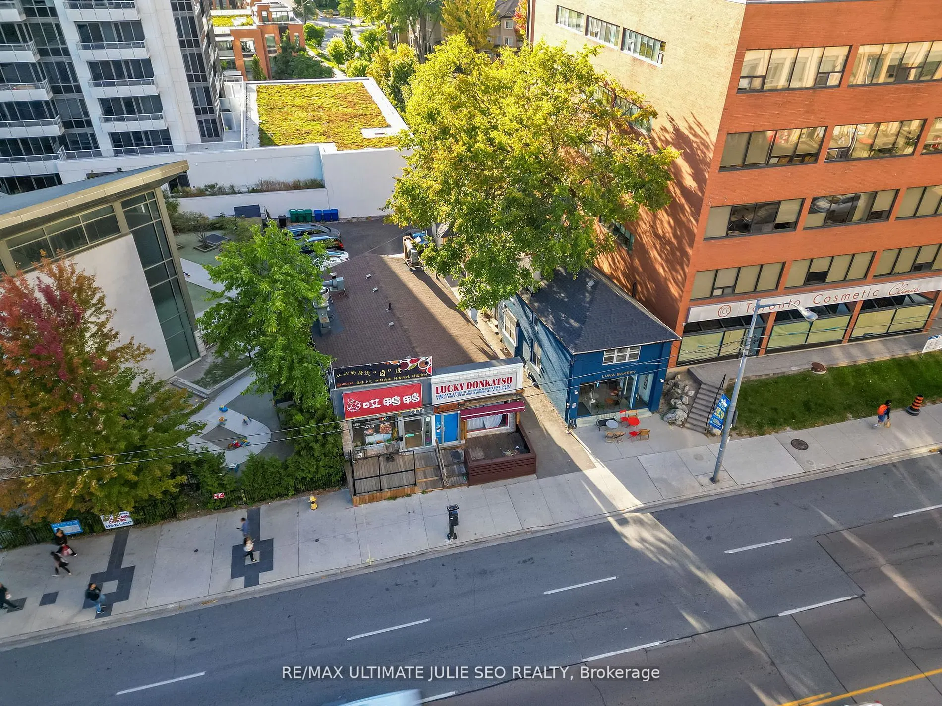 5372-5376 Yonge Street