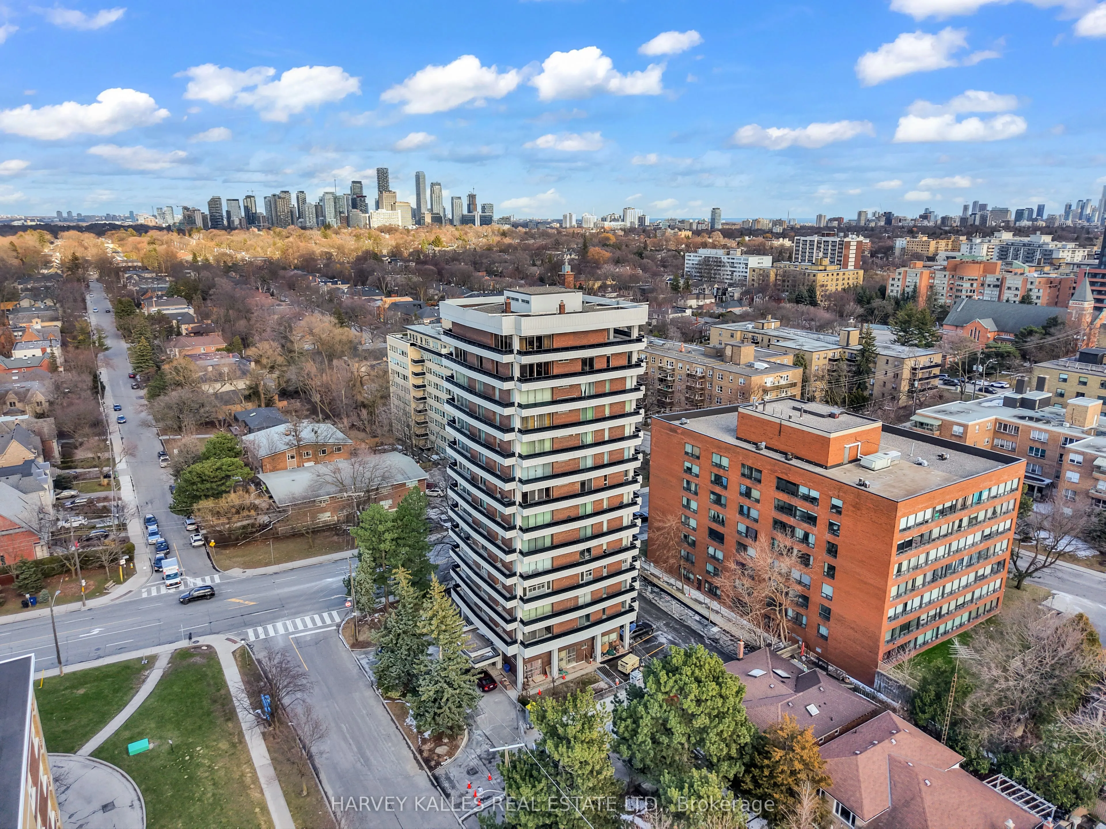 2600 Bathurst Street, #801