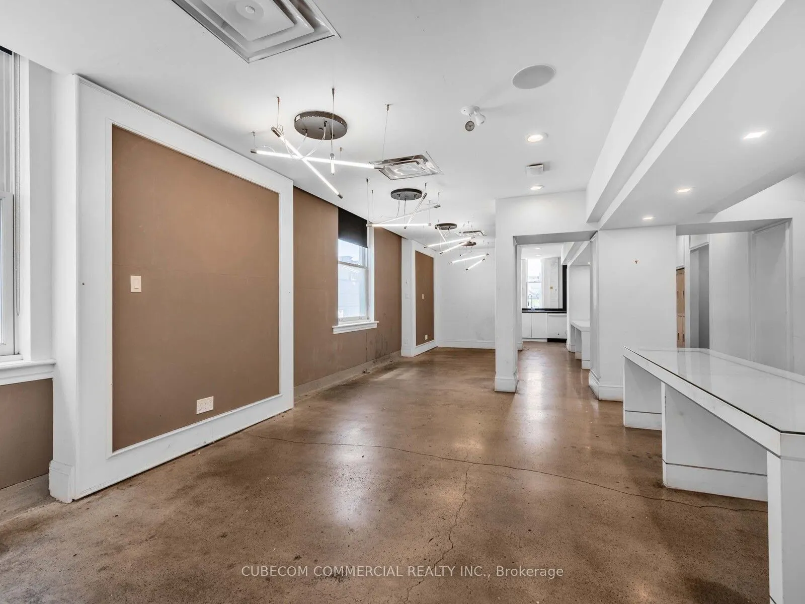 378 Yonge Street, #2nd Floor