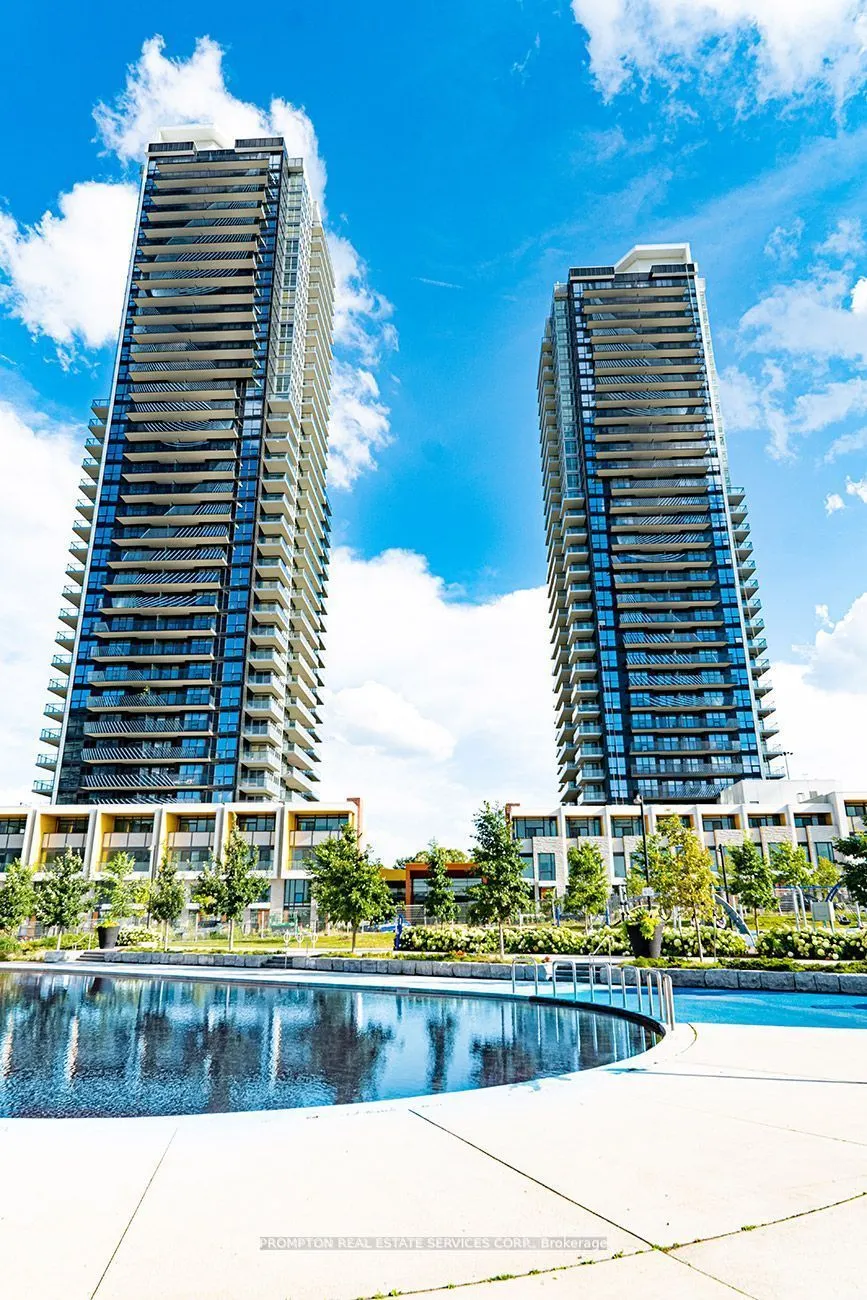 85 McMahon Drive, #2015