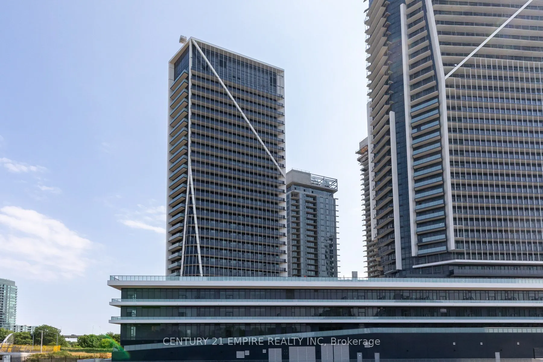 50 Ordnance Street, #2607