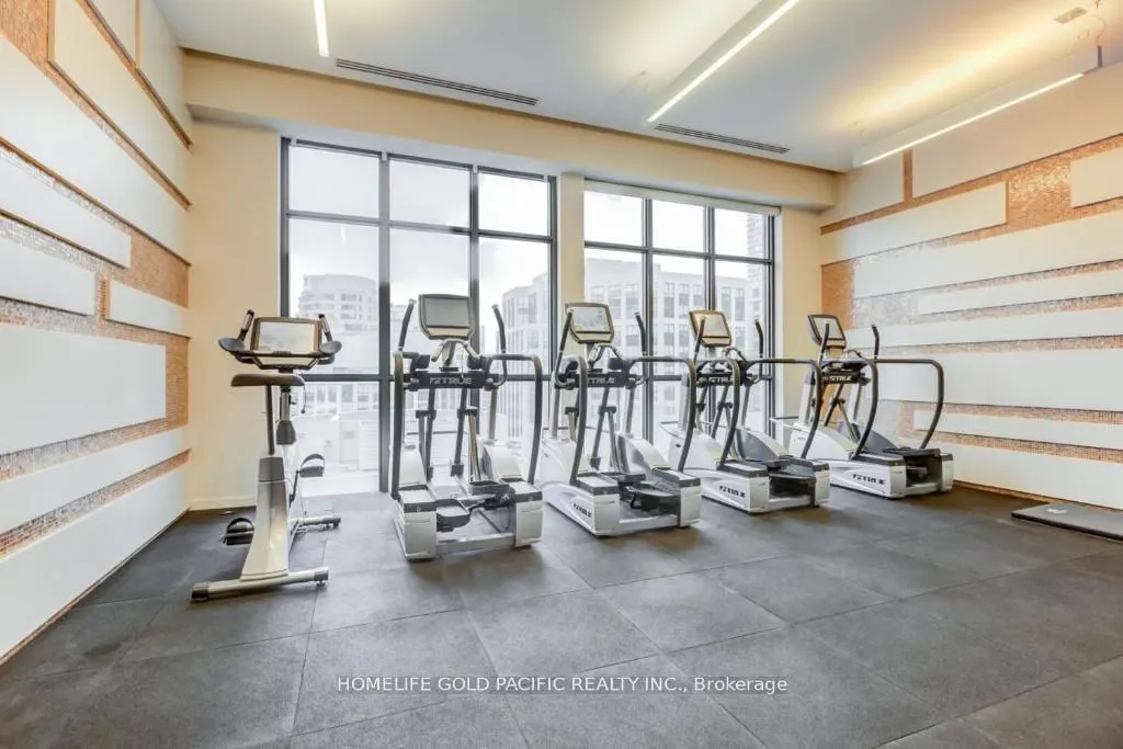 300 Front Street W #307