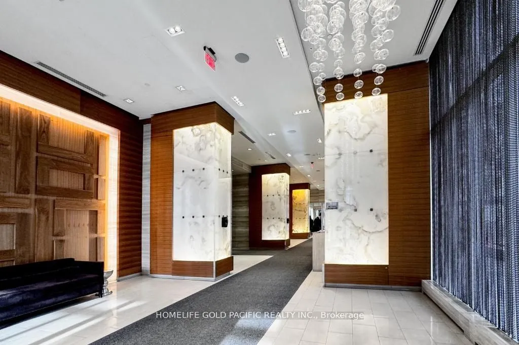 300 Front Street W #307