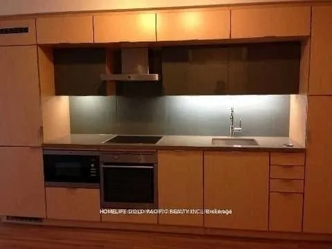 300 Front Street W #307