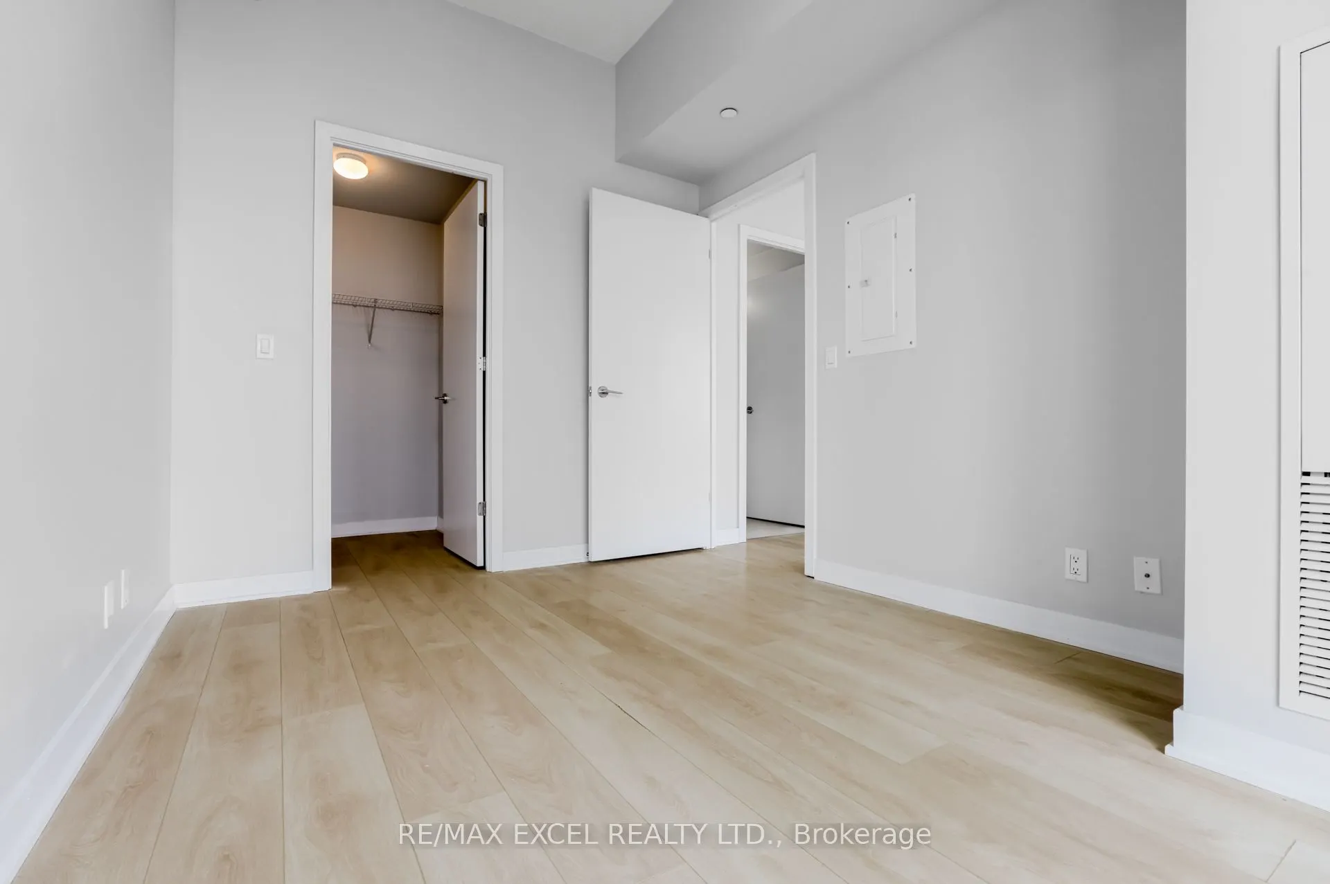 2221 Yonge Street, #2911