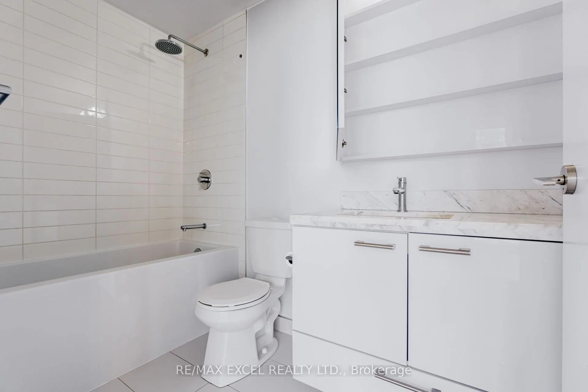 2221 Yonge Street, #2911