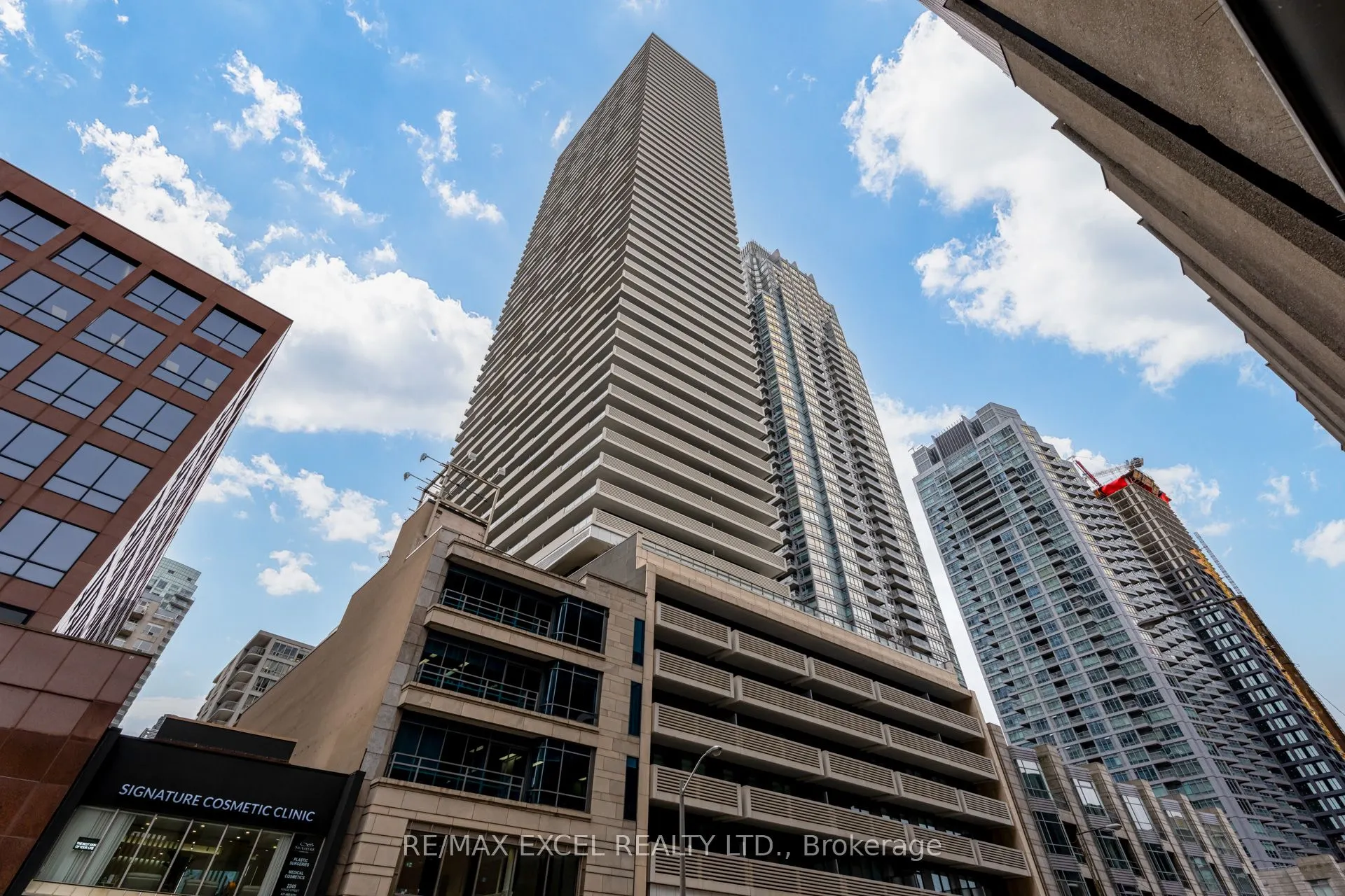 2221 Yonge Street, #2911