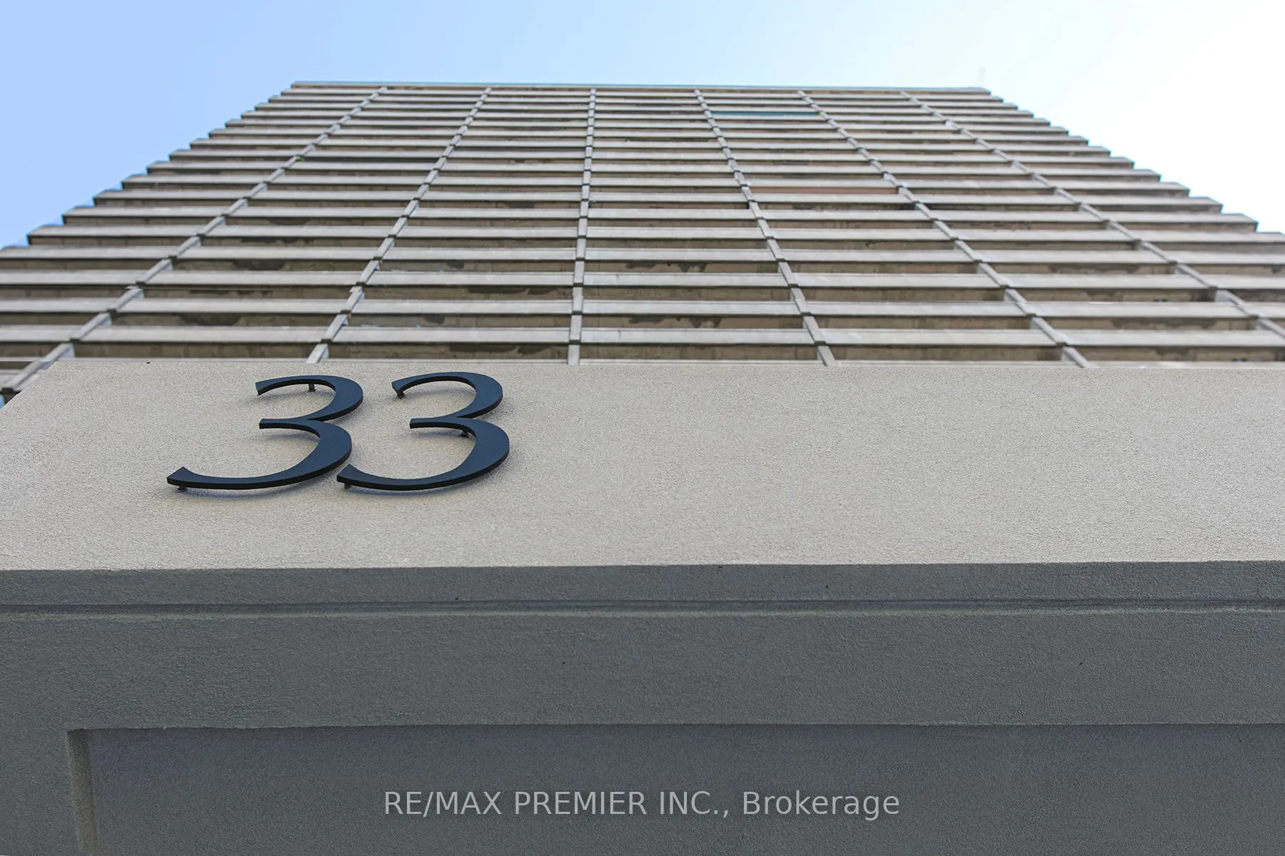 33 Isabella Street, #609