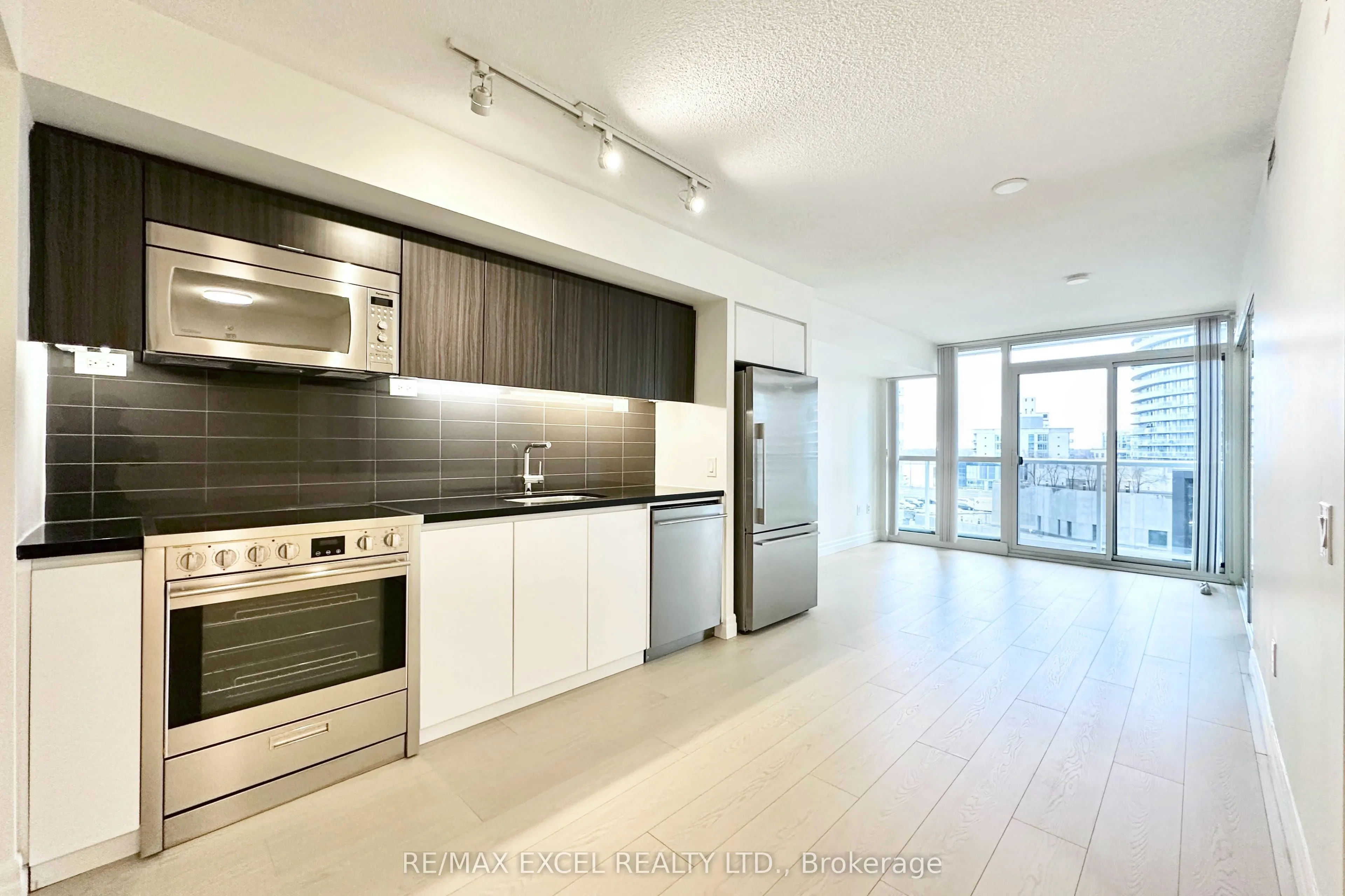 85 Queens Wharf Road, #803
