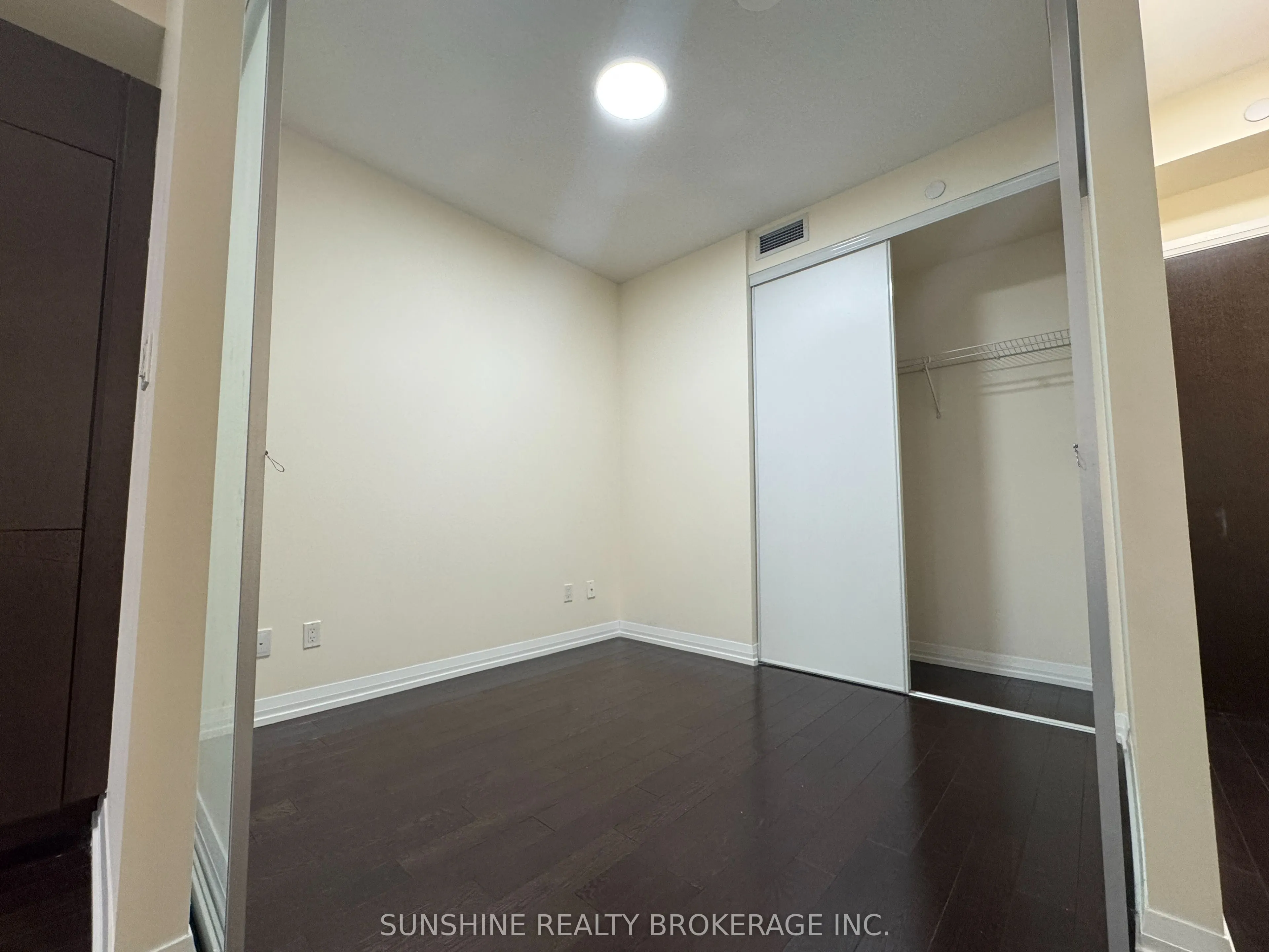460 Adelaide Street E #518
