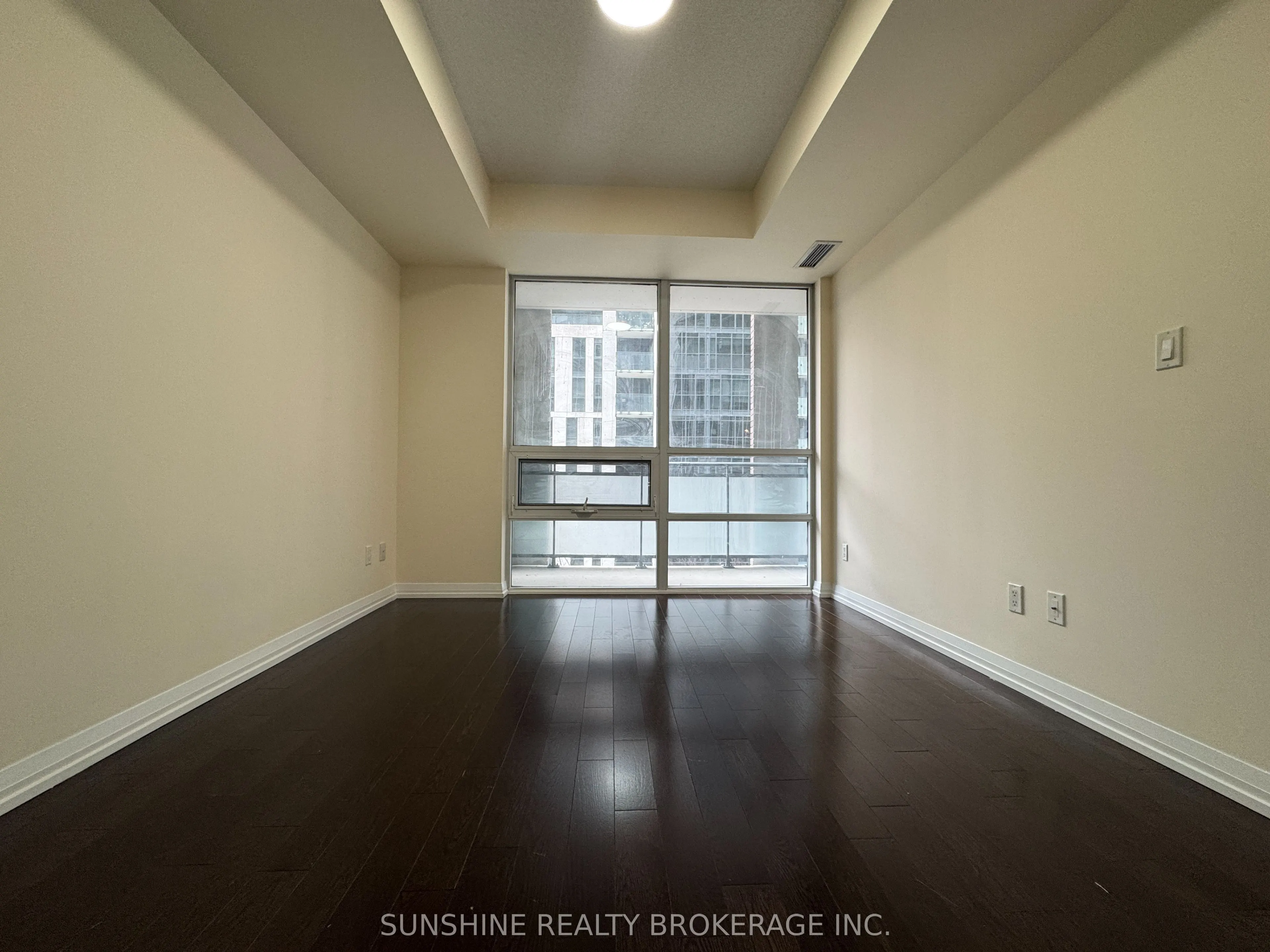460 Adelaide Street E #518