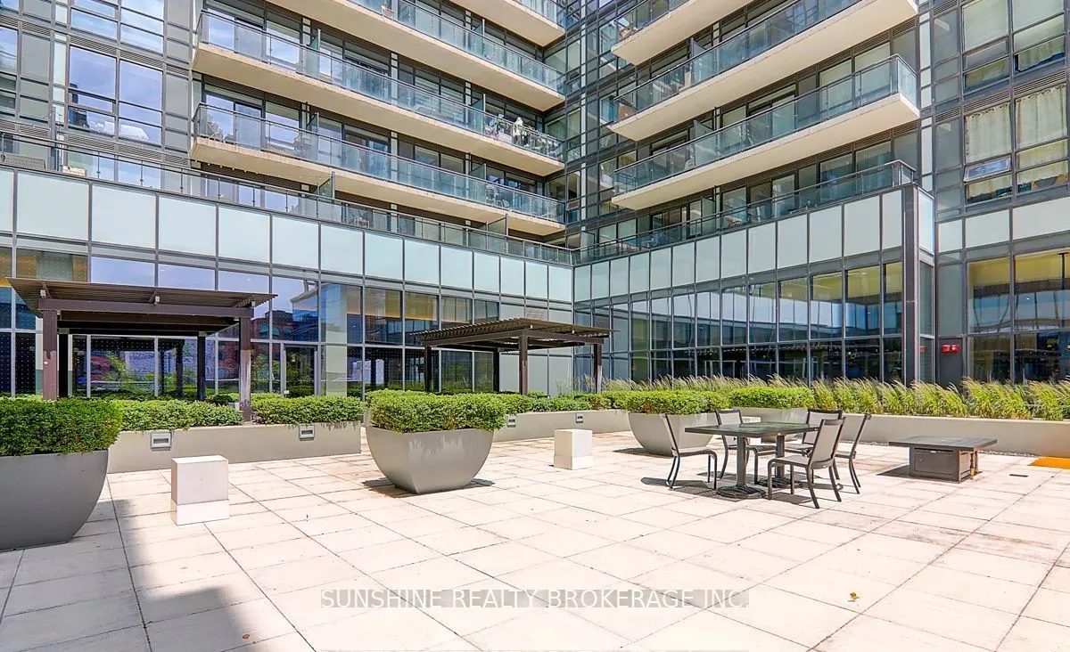460 Adelaide Street E #518