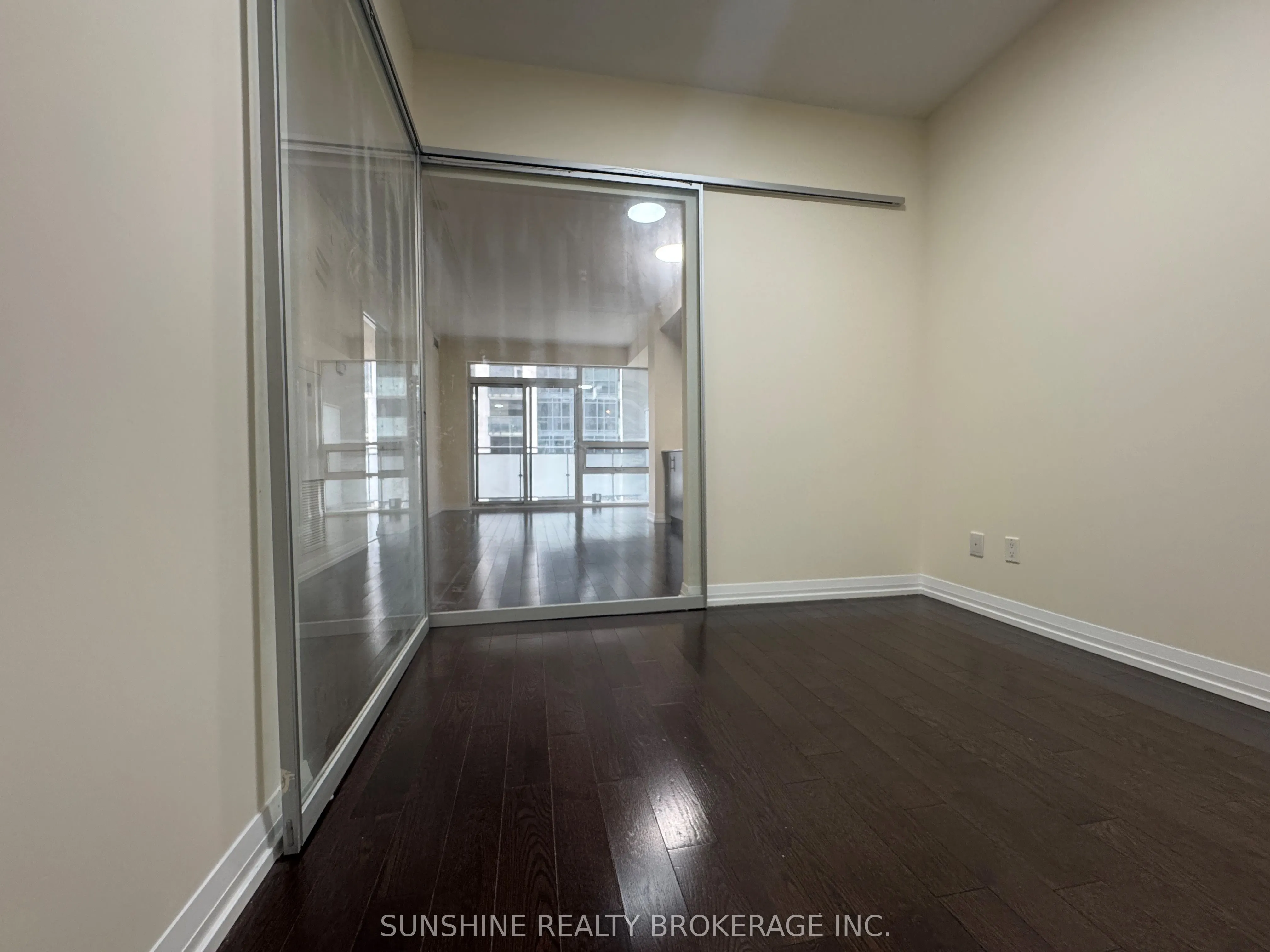 460 Adelaide Street E #518