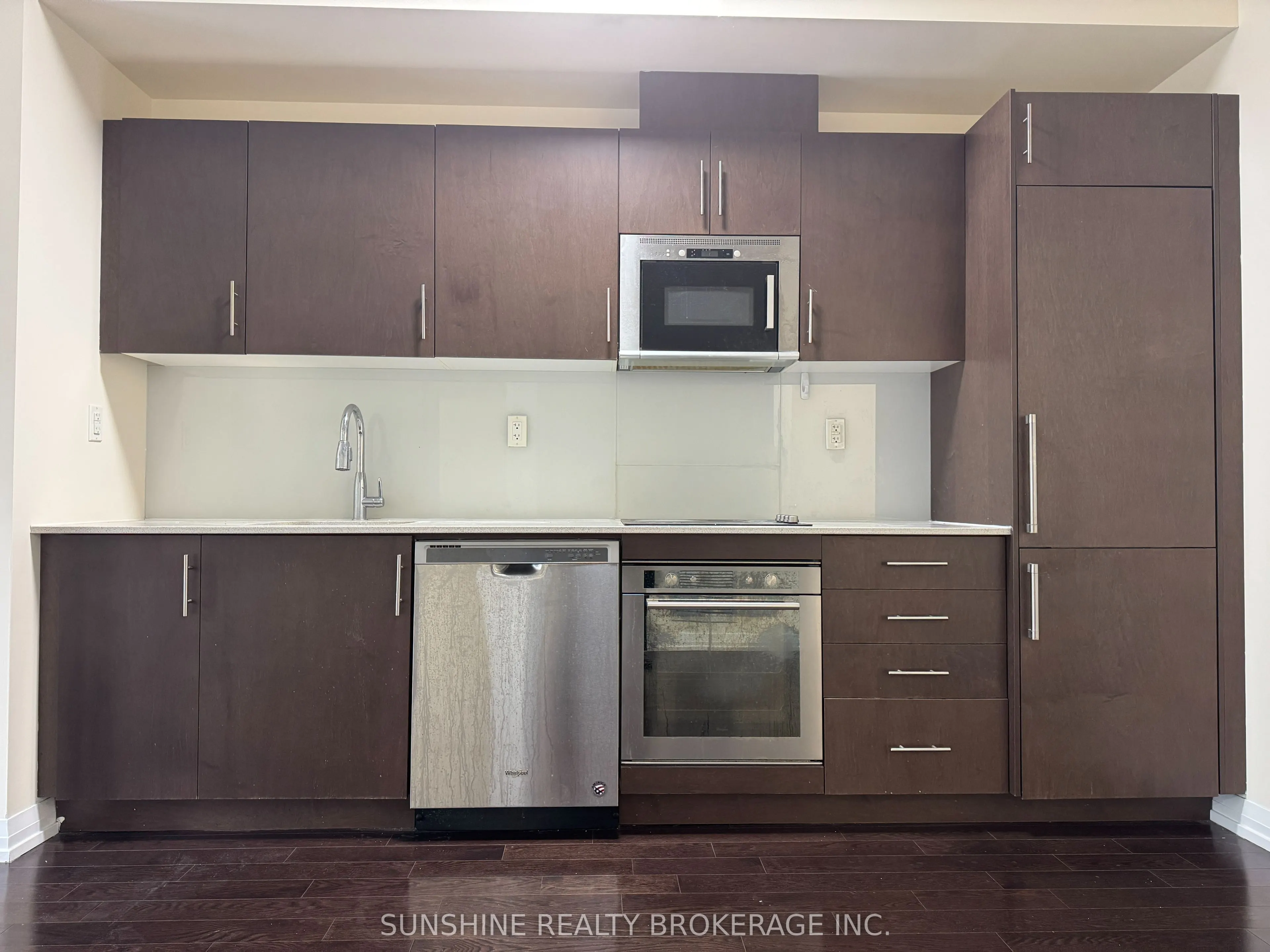 460 Adelaide Street E #518