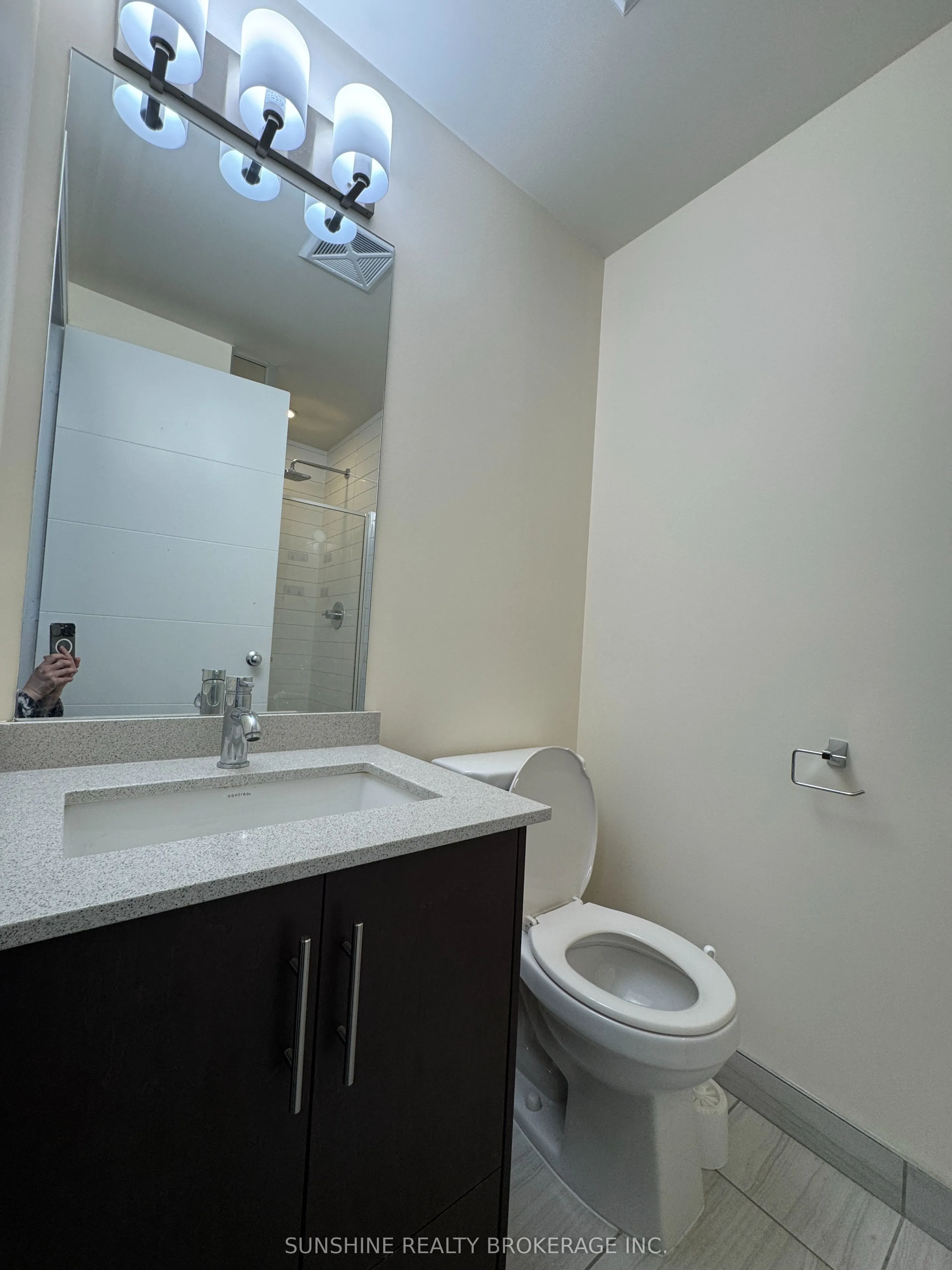 460 Adelaide Street E #518
