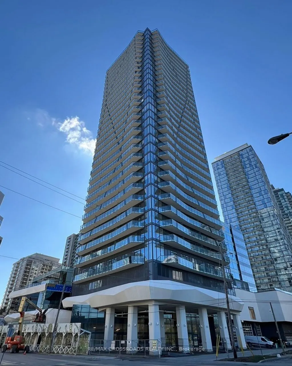 15 Ellerslie Avenue, #1411