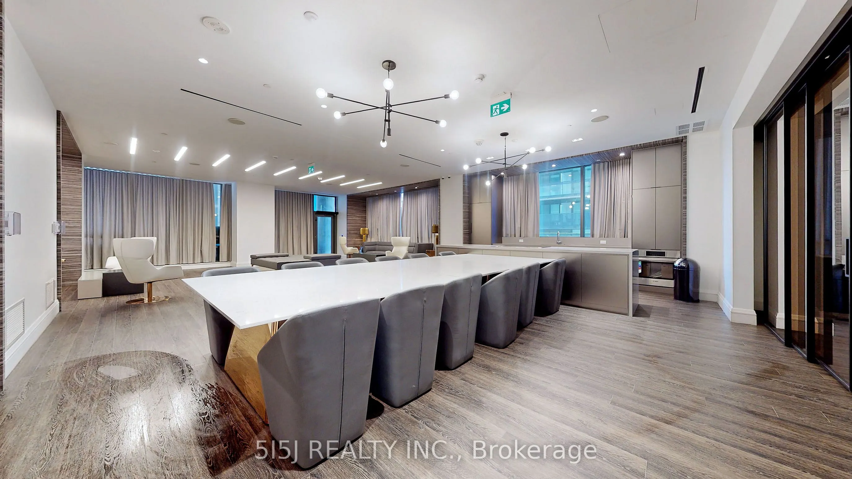 39 Roehampton Avenue #3708
