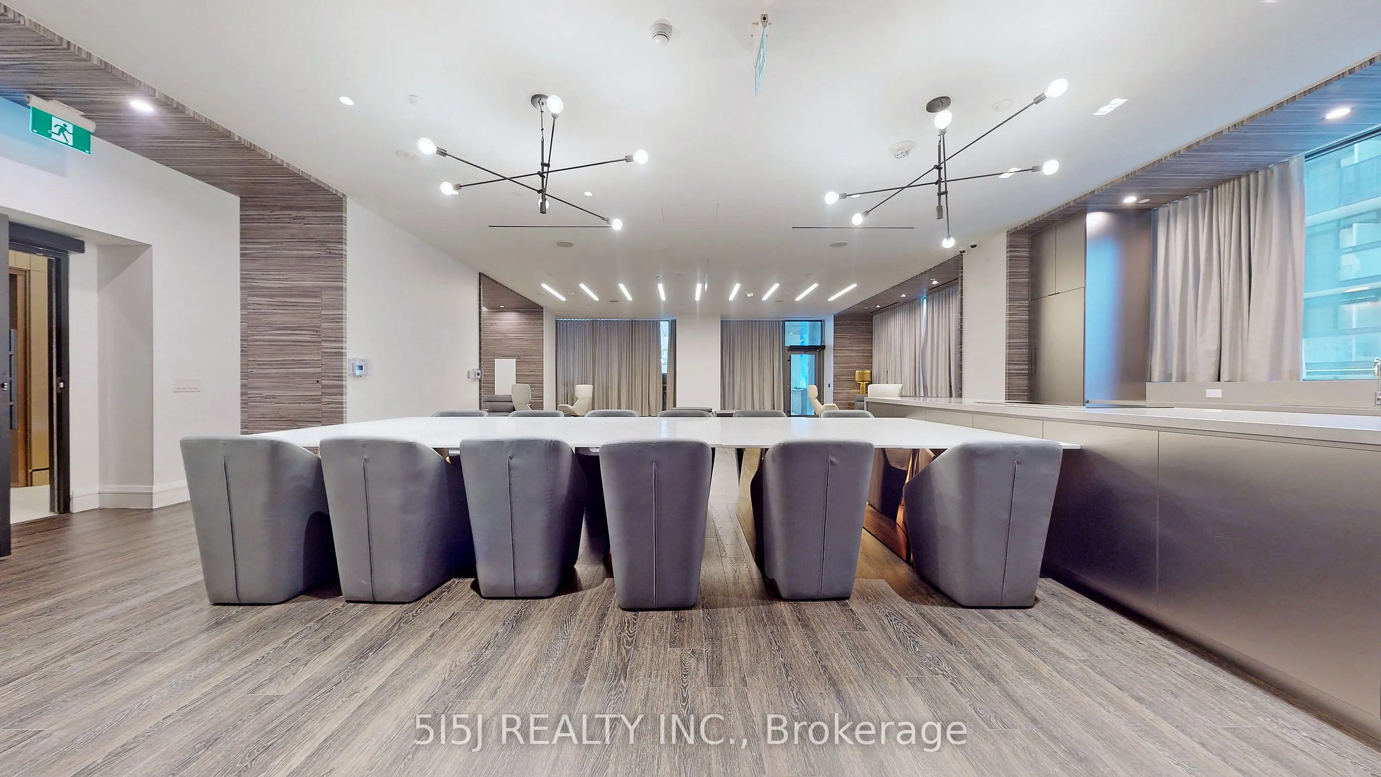39 Roehampton Avenue #3708