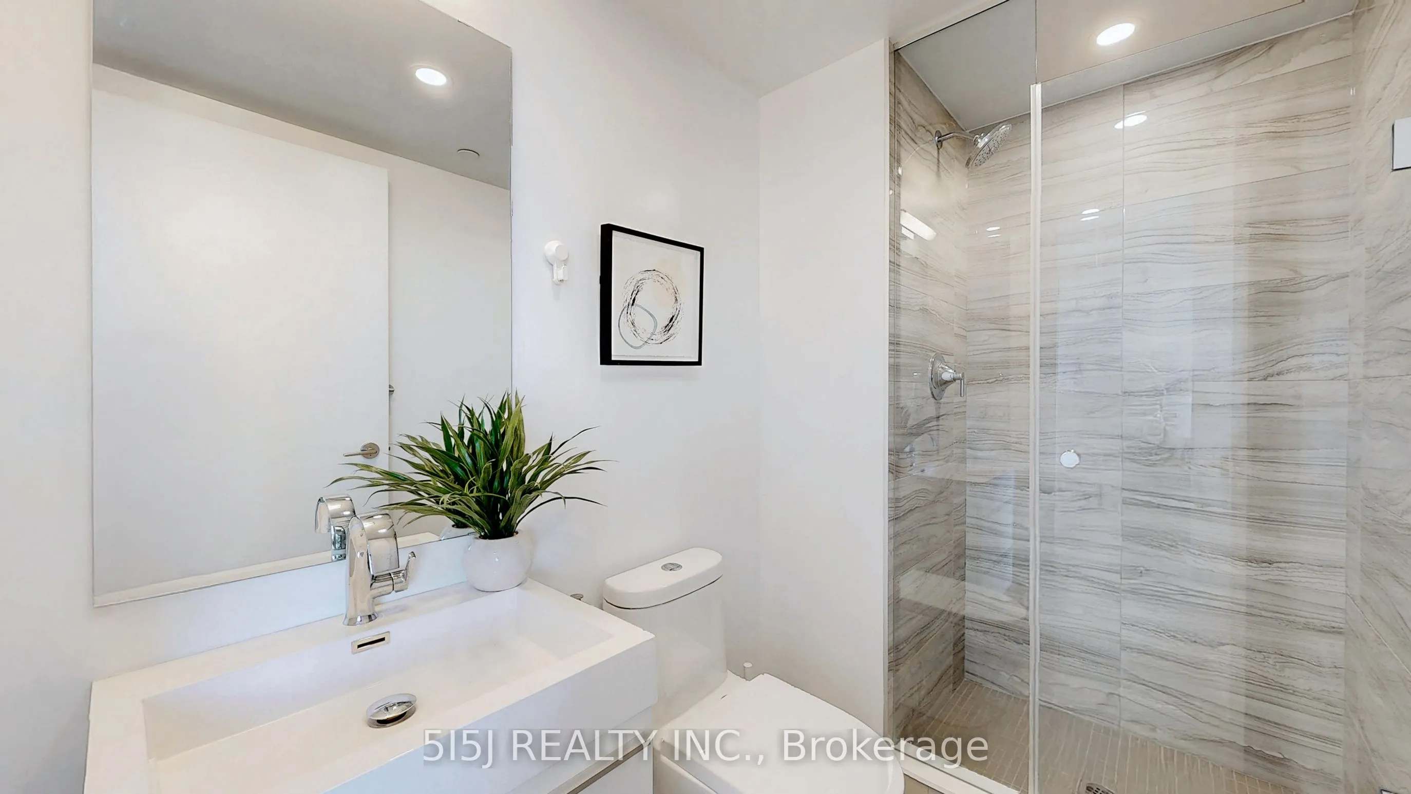 39 Roehampton Avenue #3708