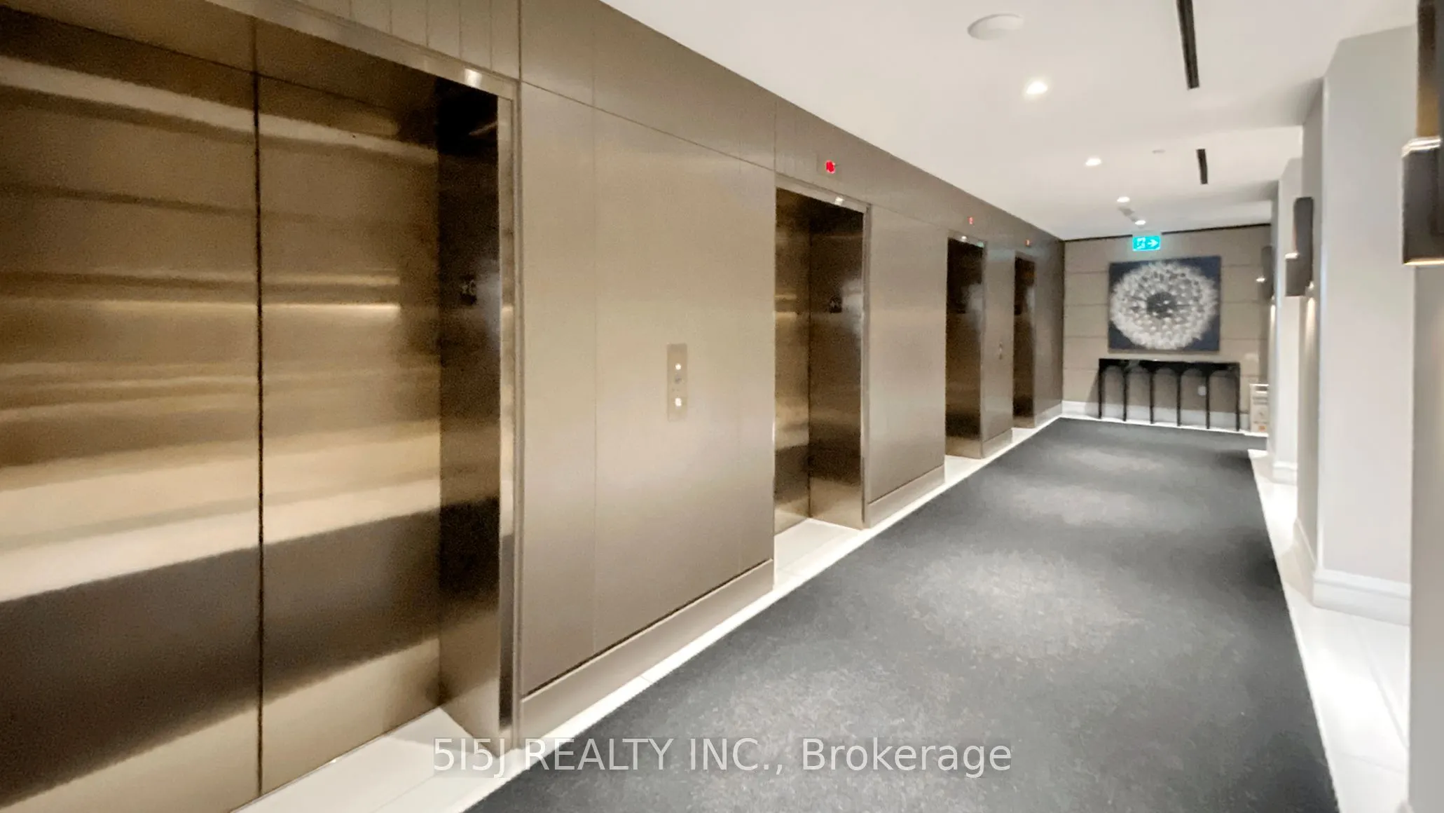 39 Roehampton Avenue #3708
