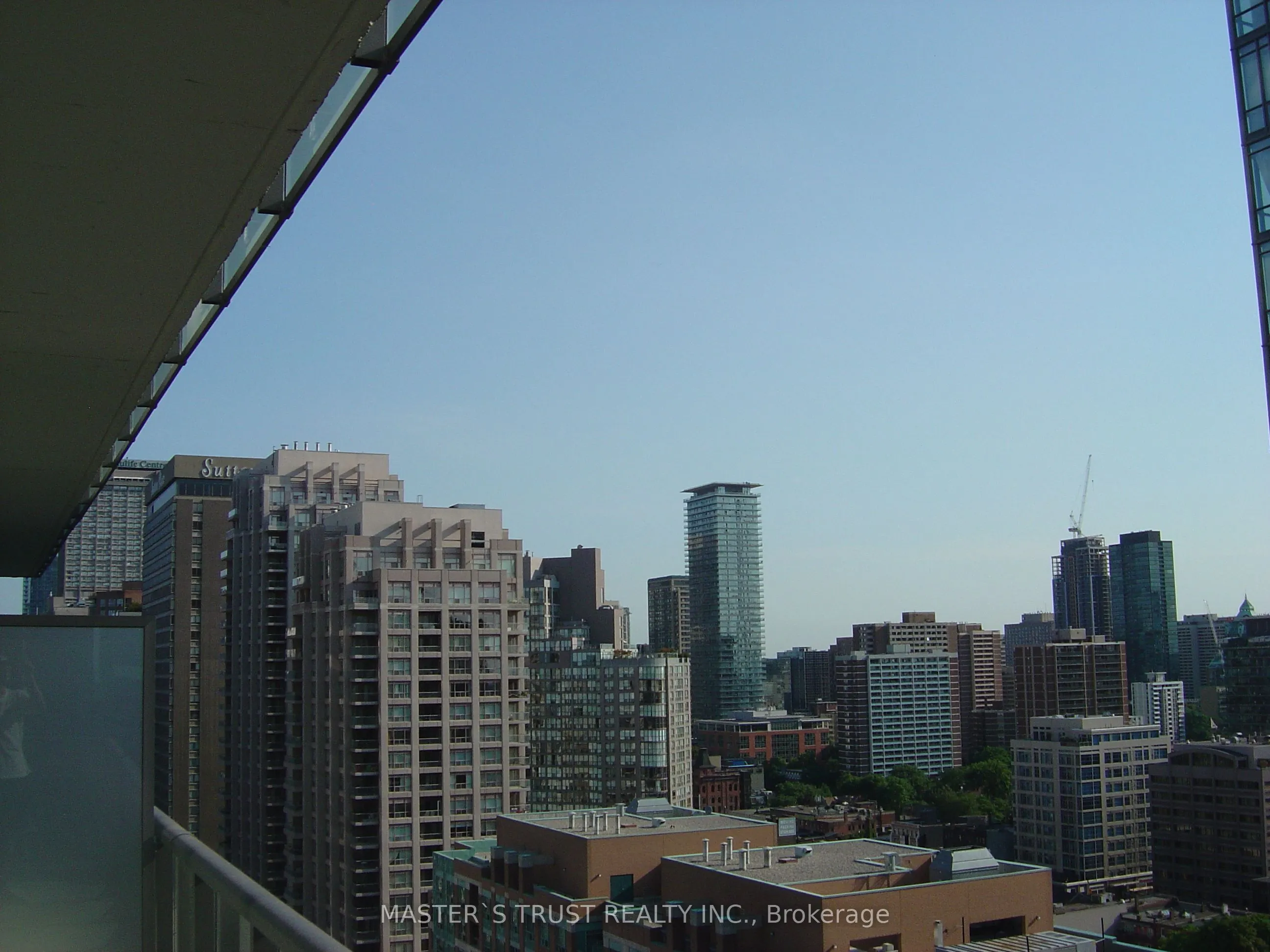 832 Bay Street, #2106