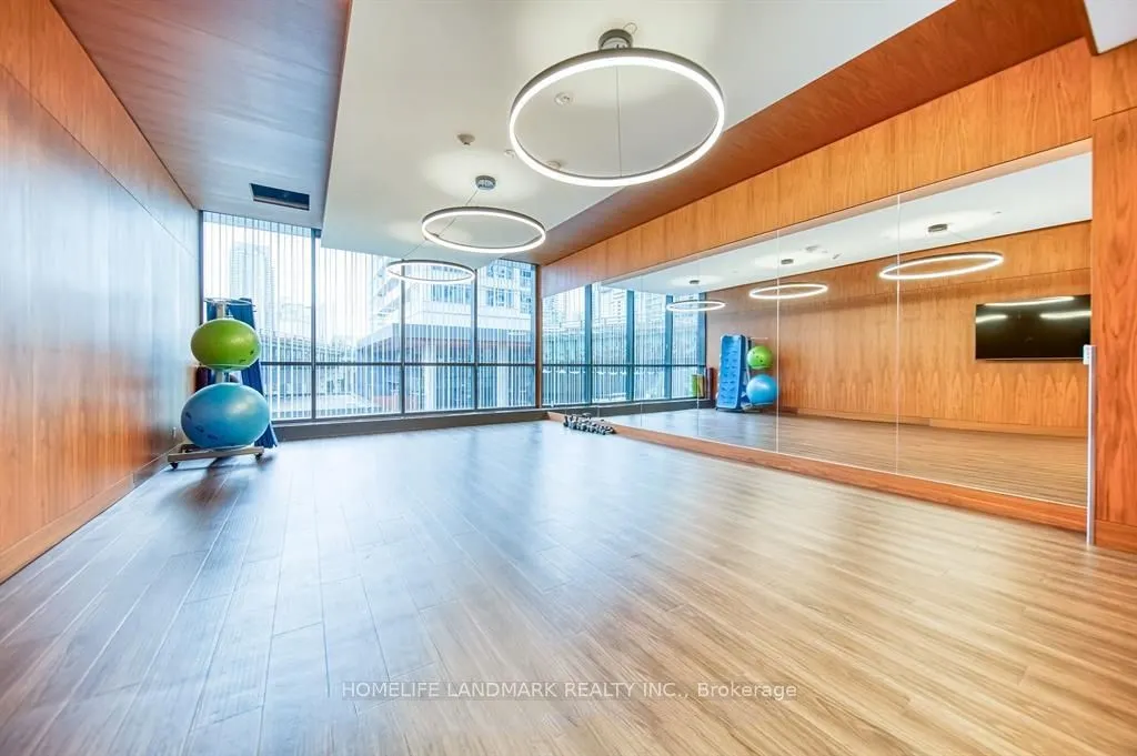 19 Bathurst Street #2906