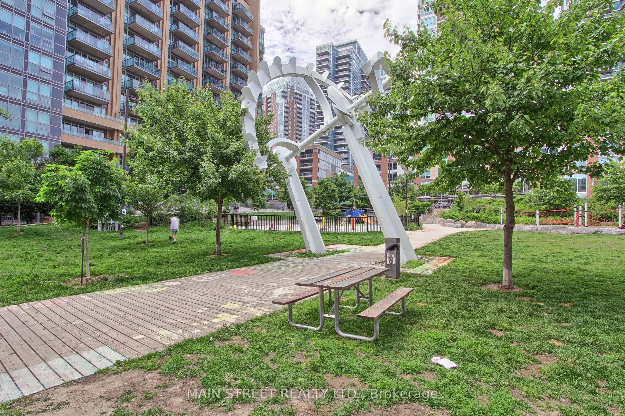 150 East Liberty Street #1213