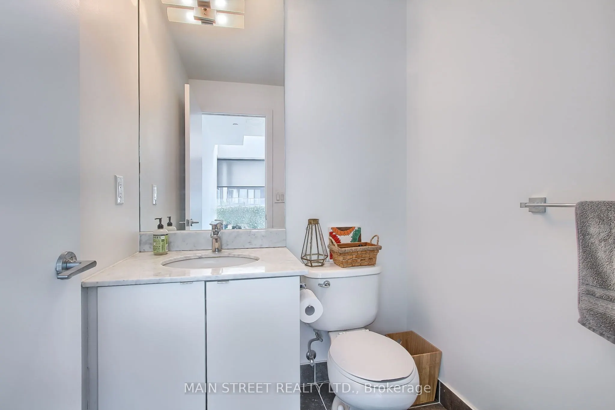 150 East Liberty Street #1213