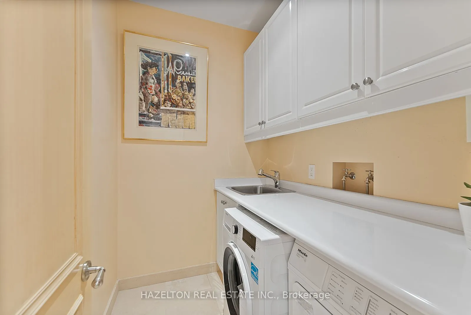 1 St Thomas Street, #14B