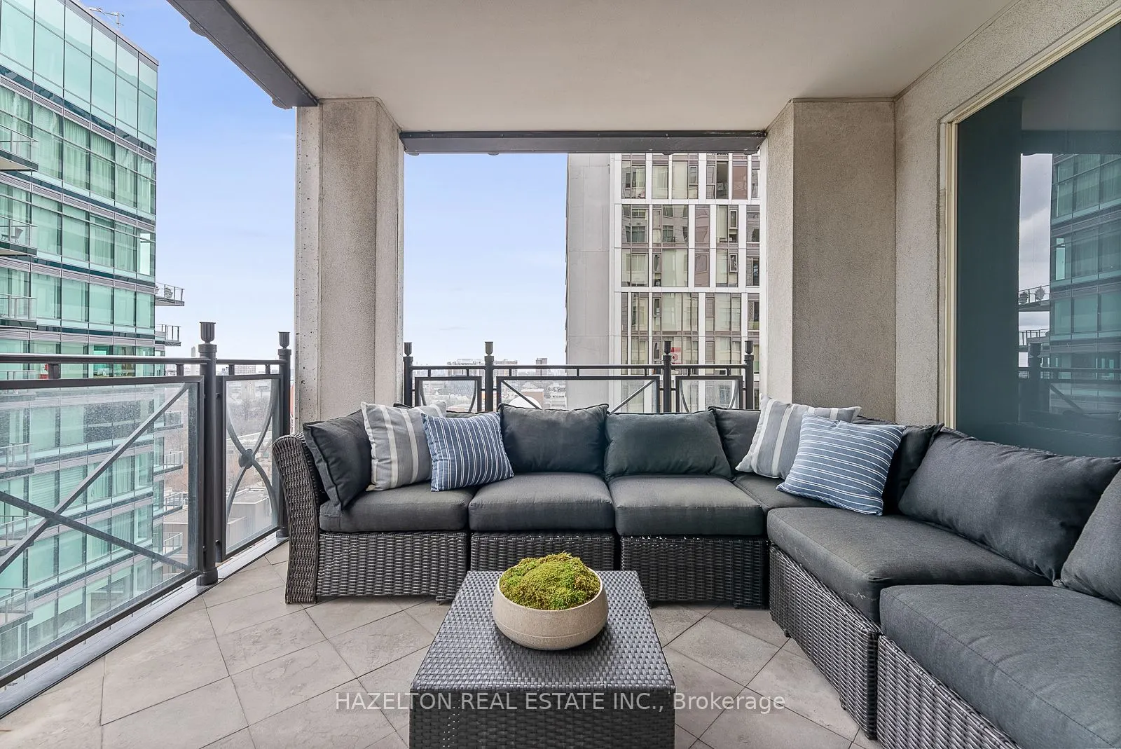 1 St Thomas Street, #14B