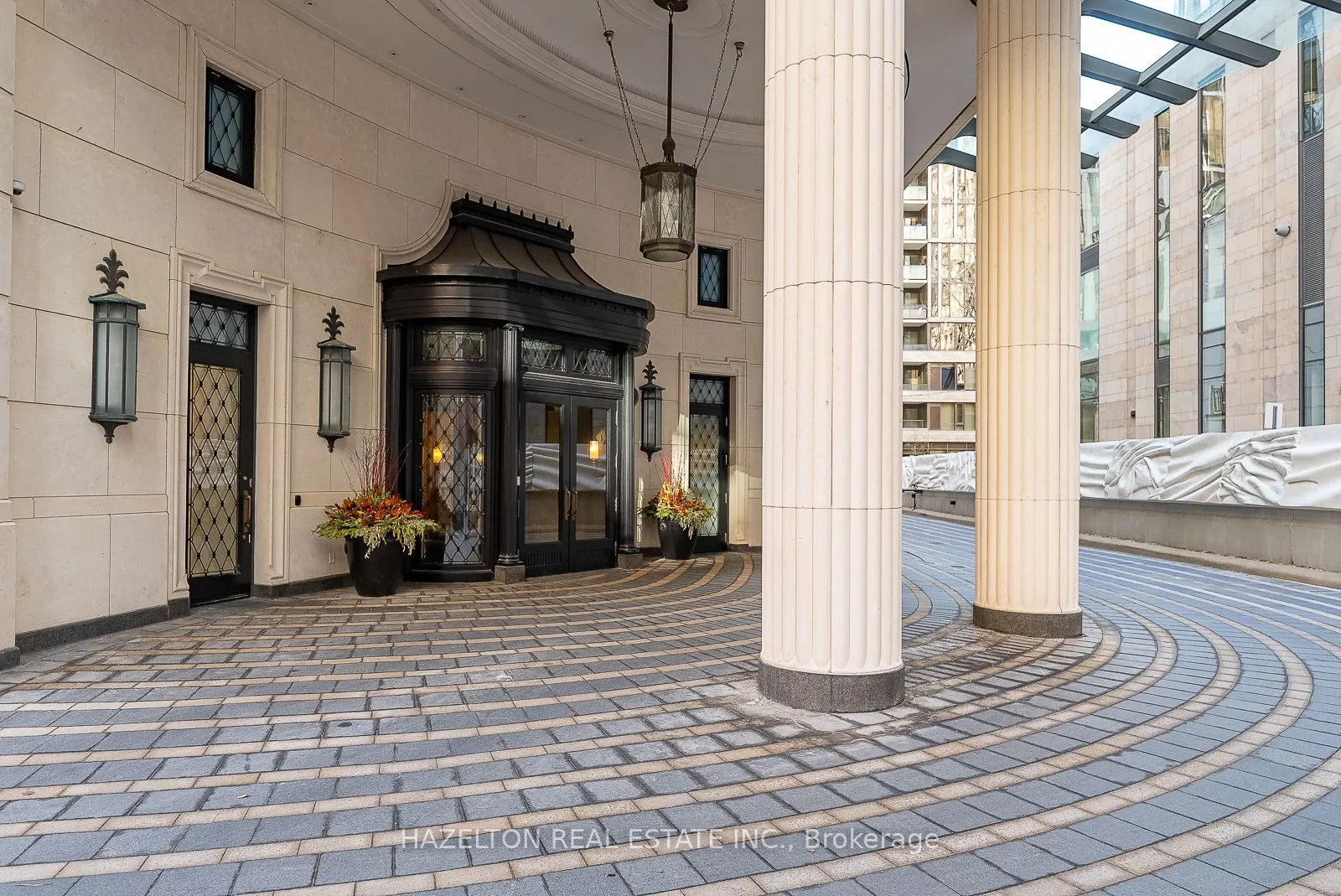 1 St Thomas Street, #14B