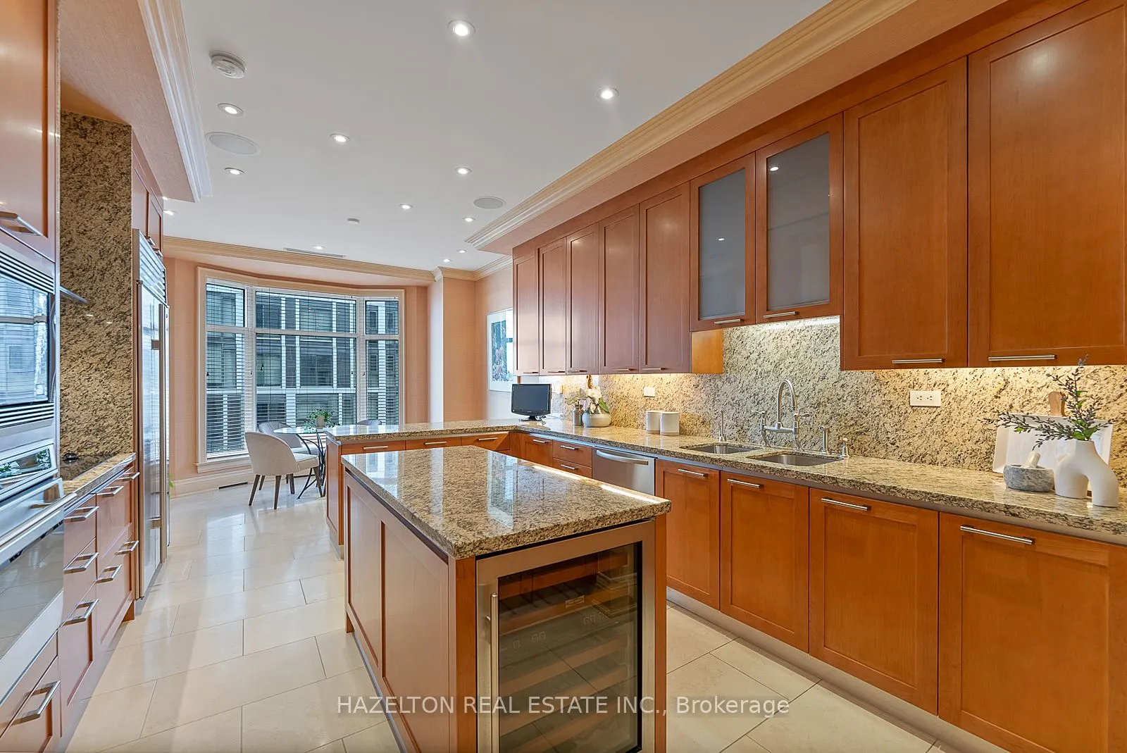 1 St Thomas Street, #14B
